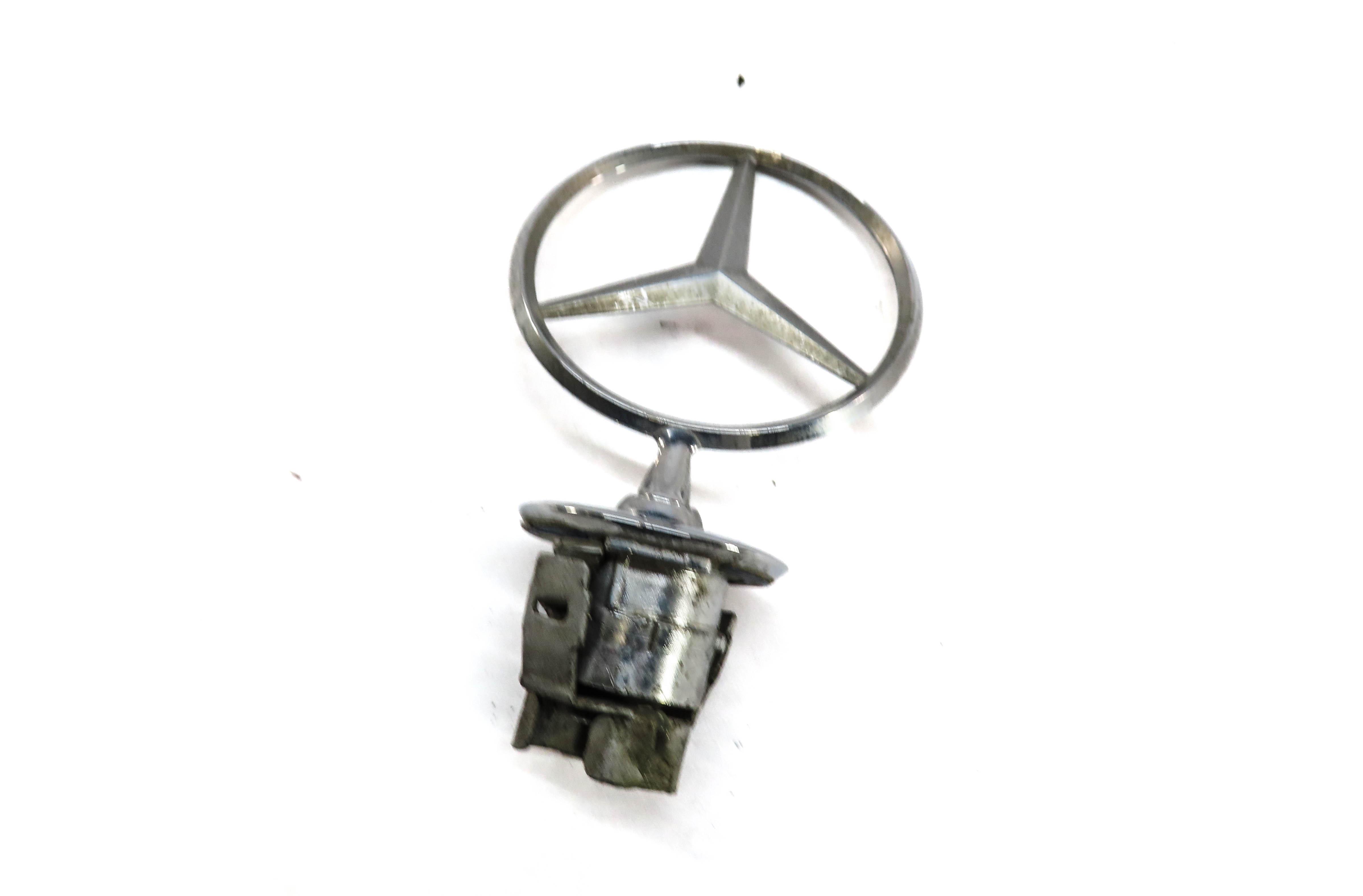 2011 MERCEDES S63 AMG (W221) HOOD EMBLEM LOGO — exact item pictured