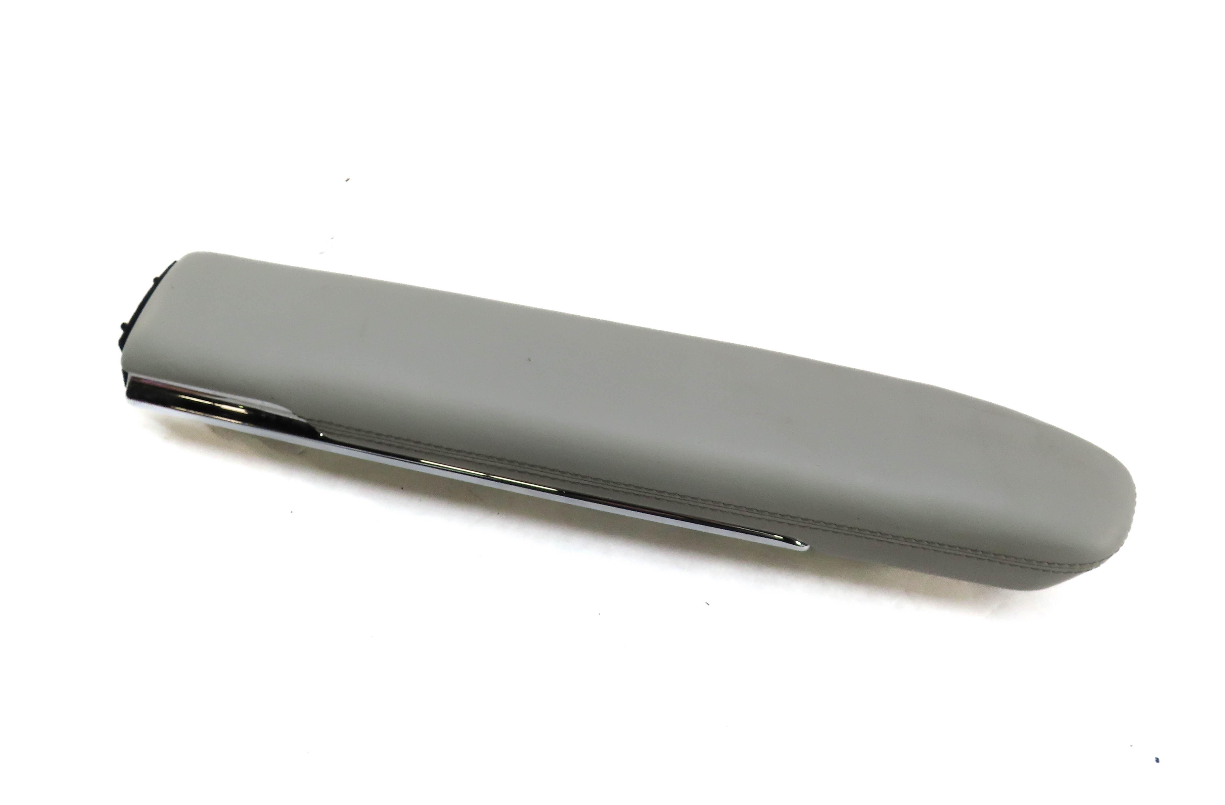 2011 MERCEDES S63 (W221) FRONT RIGHT PASSENGER DOOR ARM REST ARMREST 2214727066 — exact item pictured