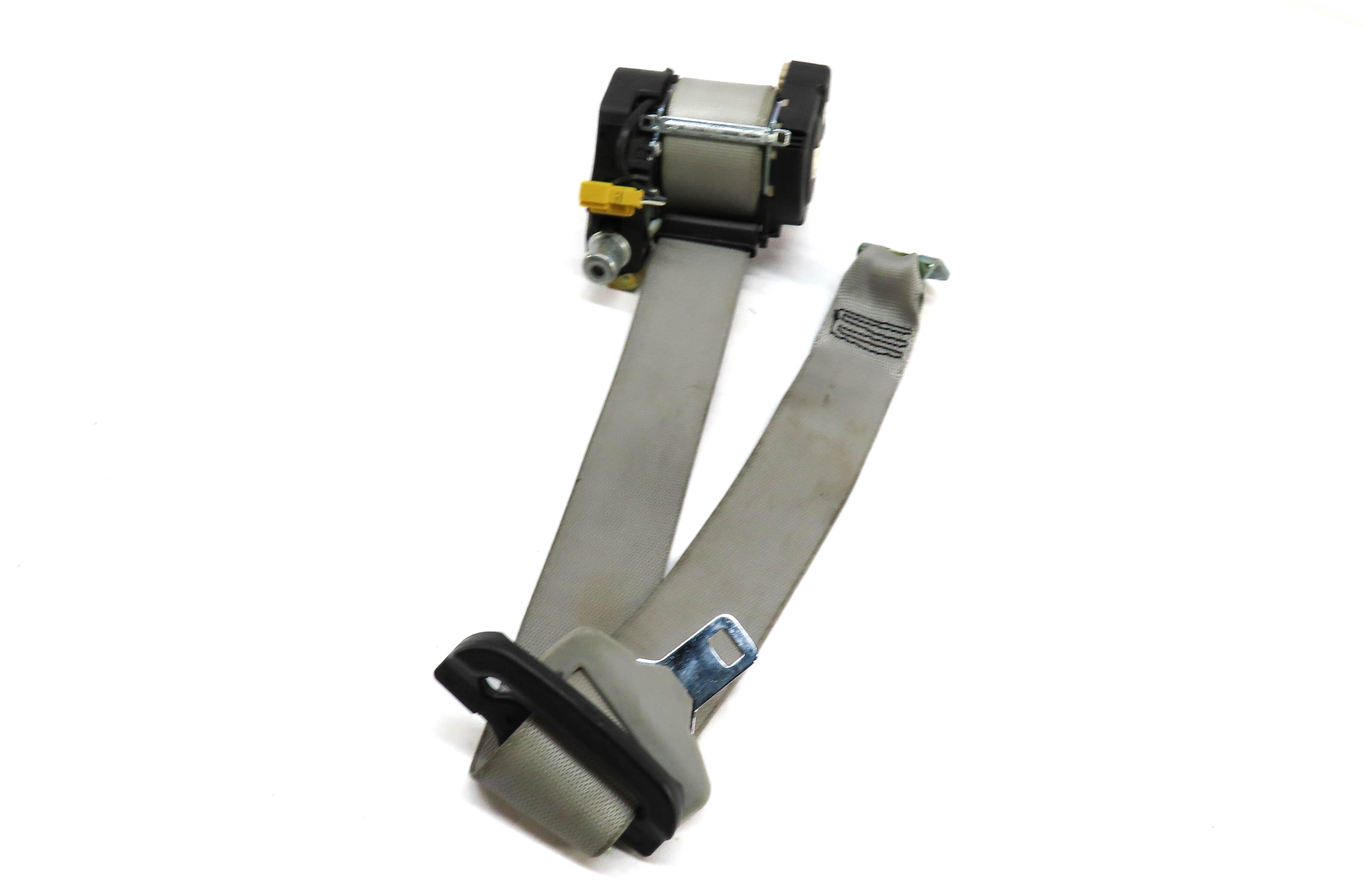 2011 MERCEDES S63 (W221) REAR LEFT SEATBELT SEAT BELT RETRACTOR (GRAY) — exact item pictured