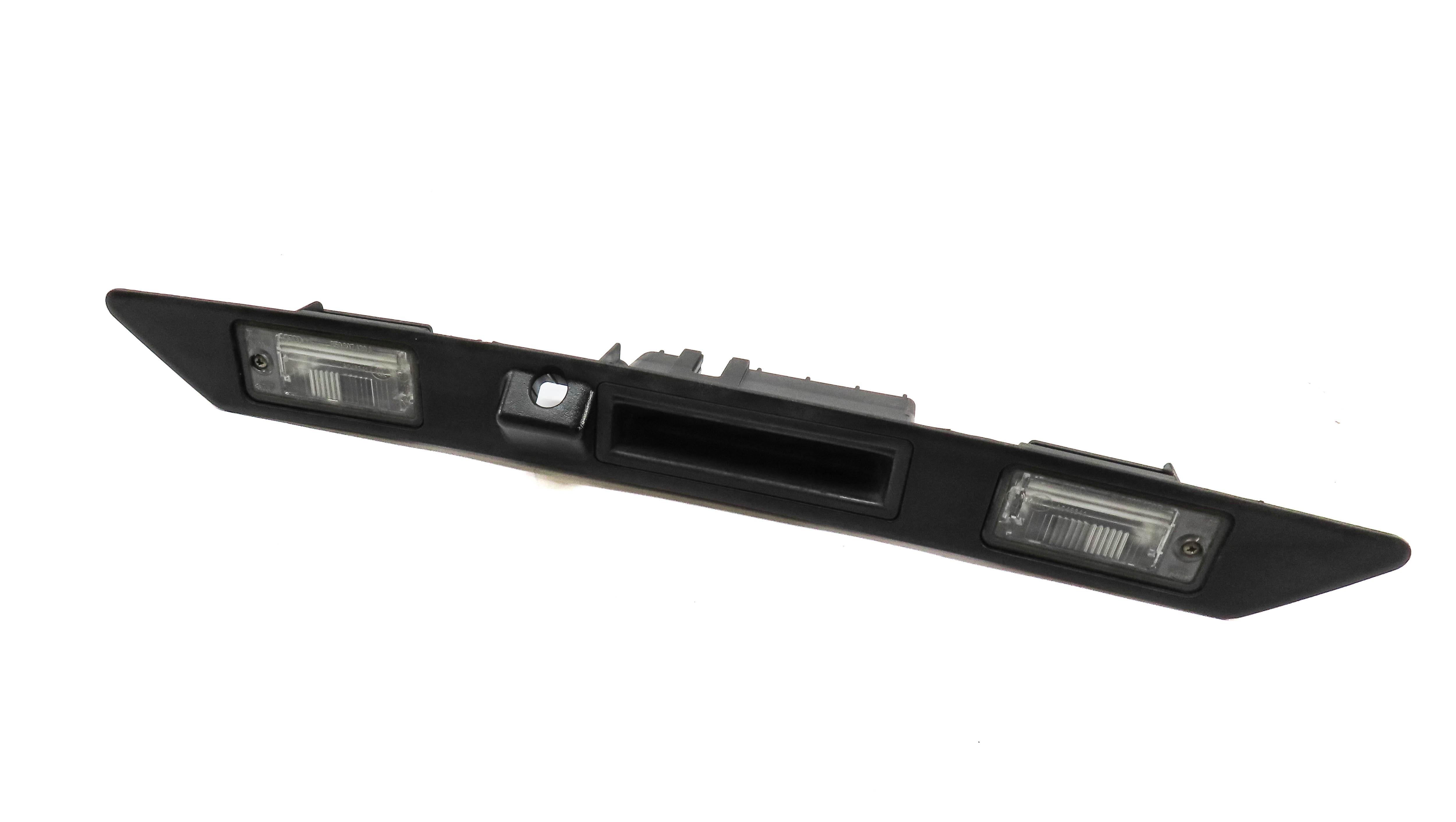 2012 AUDI Q7 (4L) REAR HATCH GATE DOOR TRUNK HANDLE LICENSE PLATE LIGHT PANEL — exact item pictured