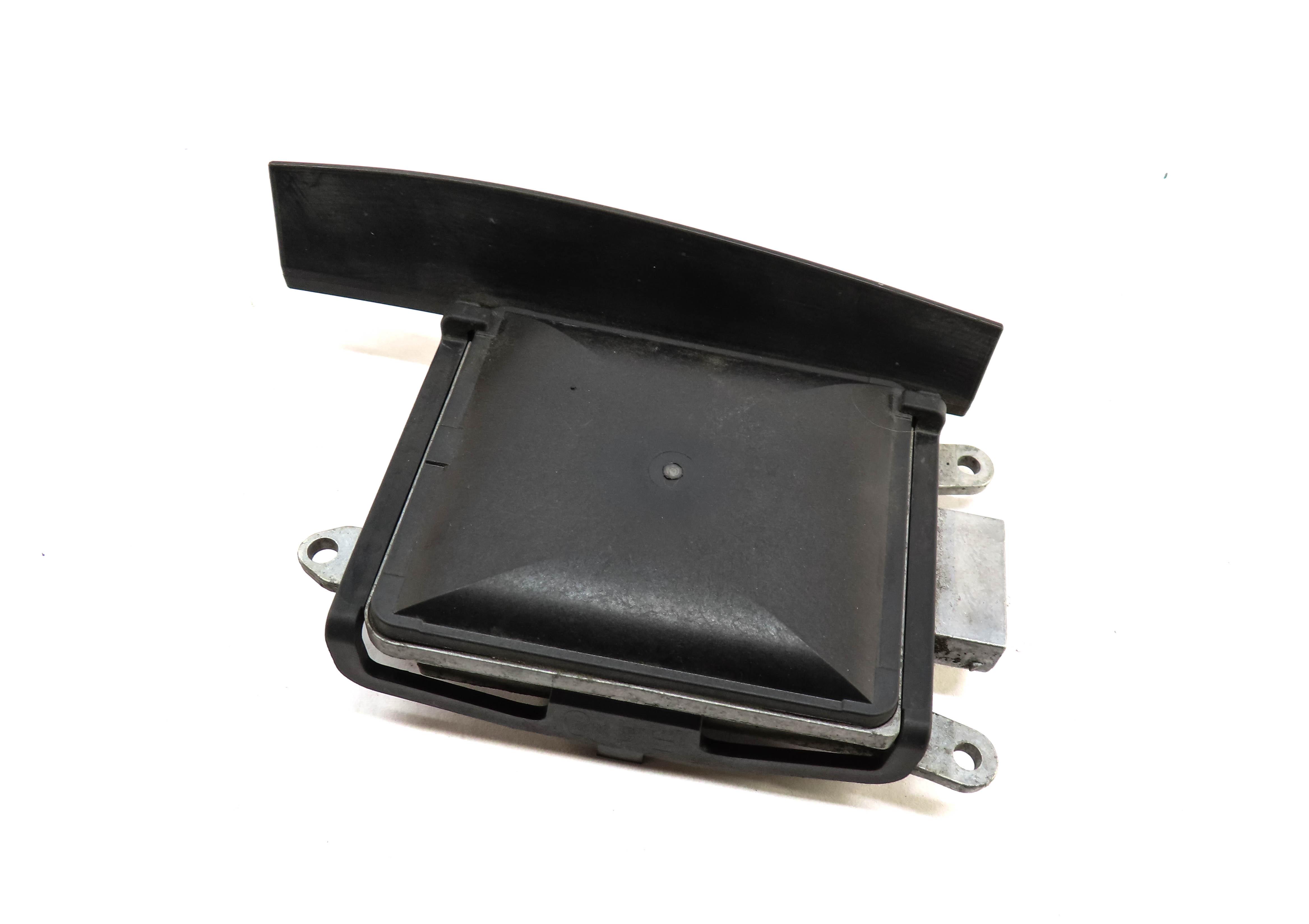 2013 BMW M5 (F10) BLIND SPOT RADAR SENSOR WARNING CONTROL MODULE 6862476 — exact item pictured