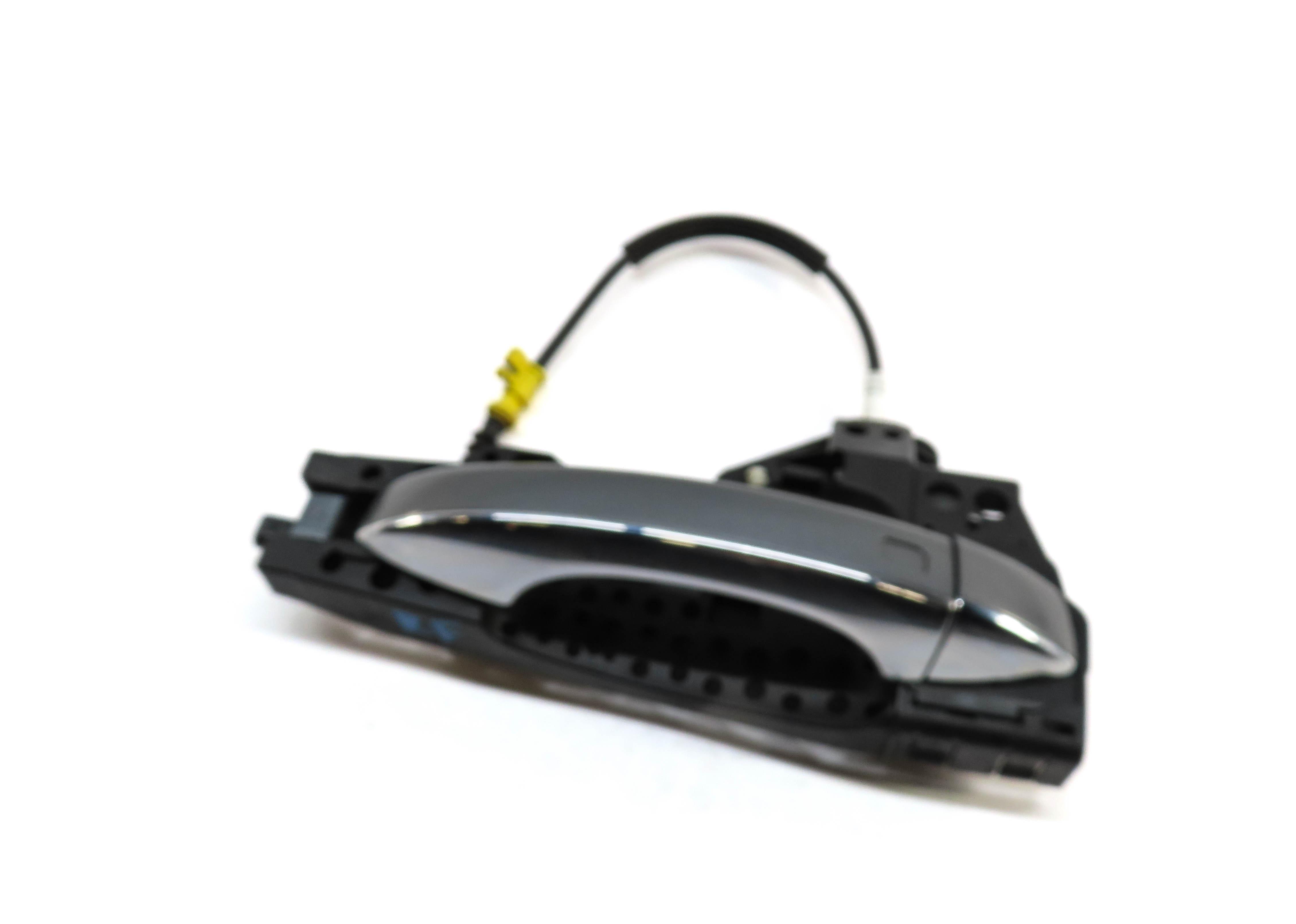 09-17 AUDI A4 S4 S5 Q5 SQ5 (B8 8K 8T 8R) RIGHT FRONT / REAR DOOR HANDLE (GRAY) — exact item pictured