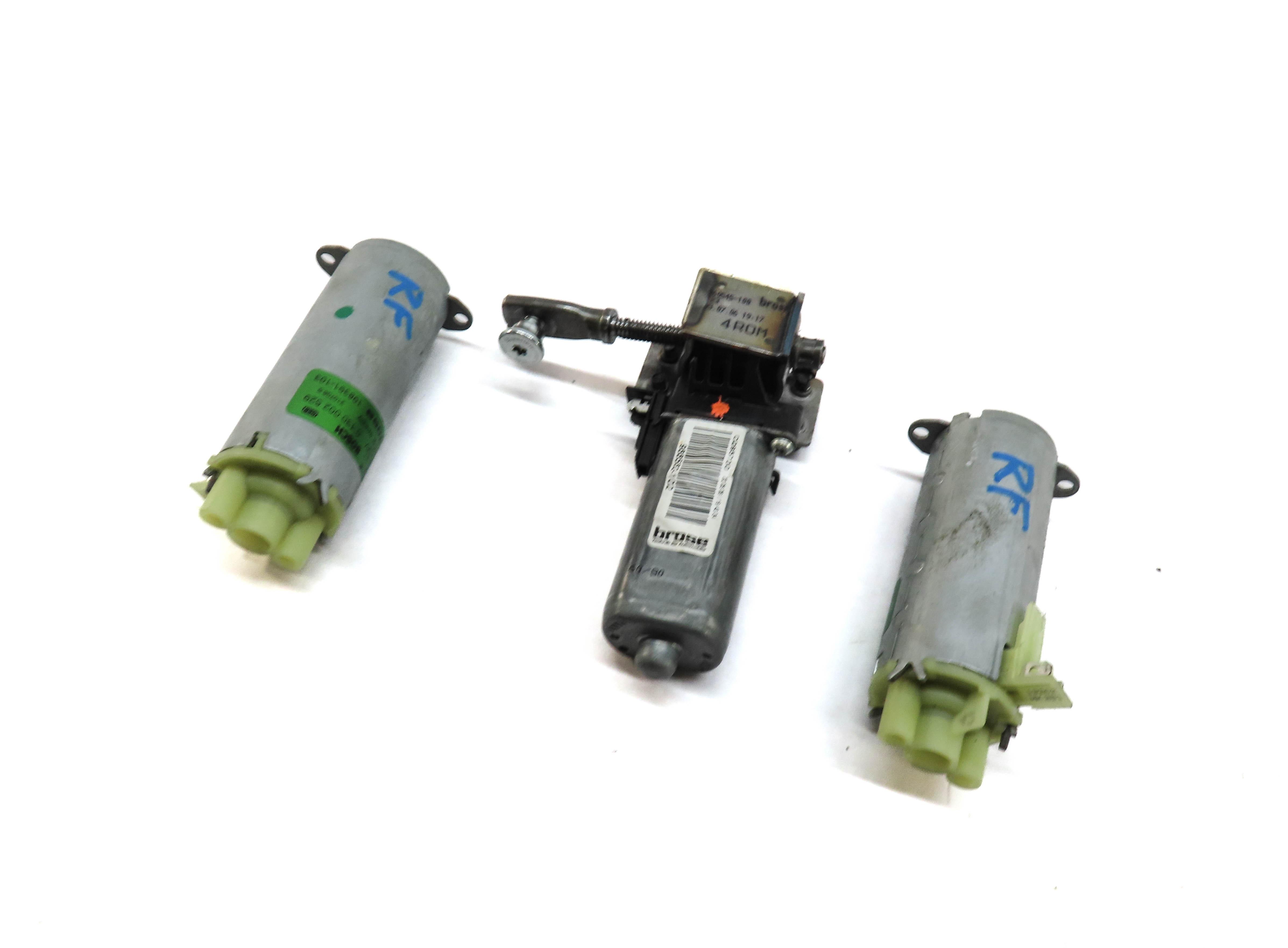 2006 PORSCHE CAYENNE (955) FRONT RIGHT PASSENGER SEAT ADJUSTMENT MOTOR SET-3 — exact item pictured