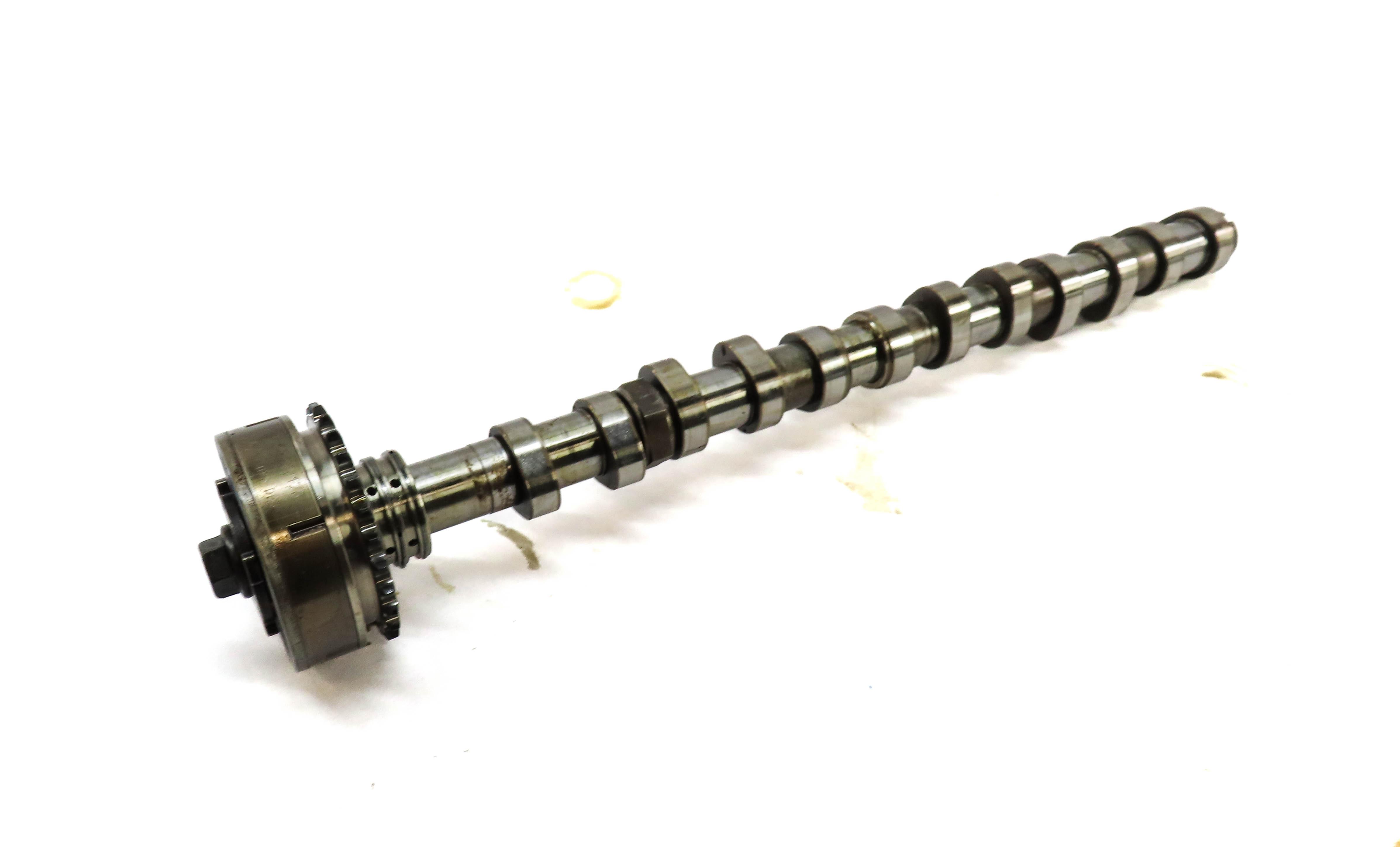 2004-2006 PORSCHE CAYENNE (955) 3.2L VR6 ENGINE EXHAUST CAMSHAFT w/ TIMING GEAR — exact item pictured