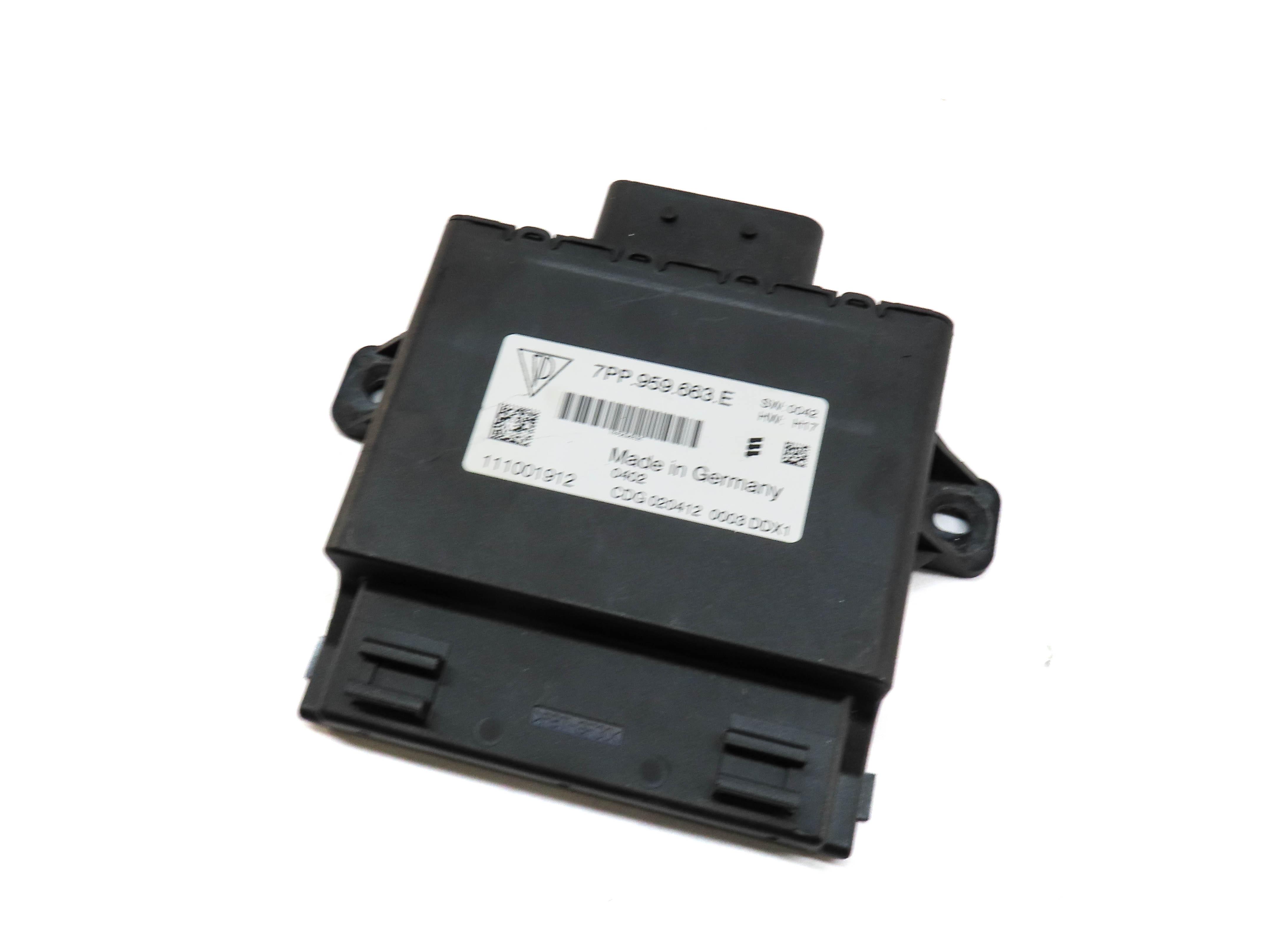 2012 PORSCHE PANAMERA (970 G1) VOLTAGE CONVERTER STABILISER CONTROL MODULE — exact item pictured