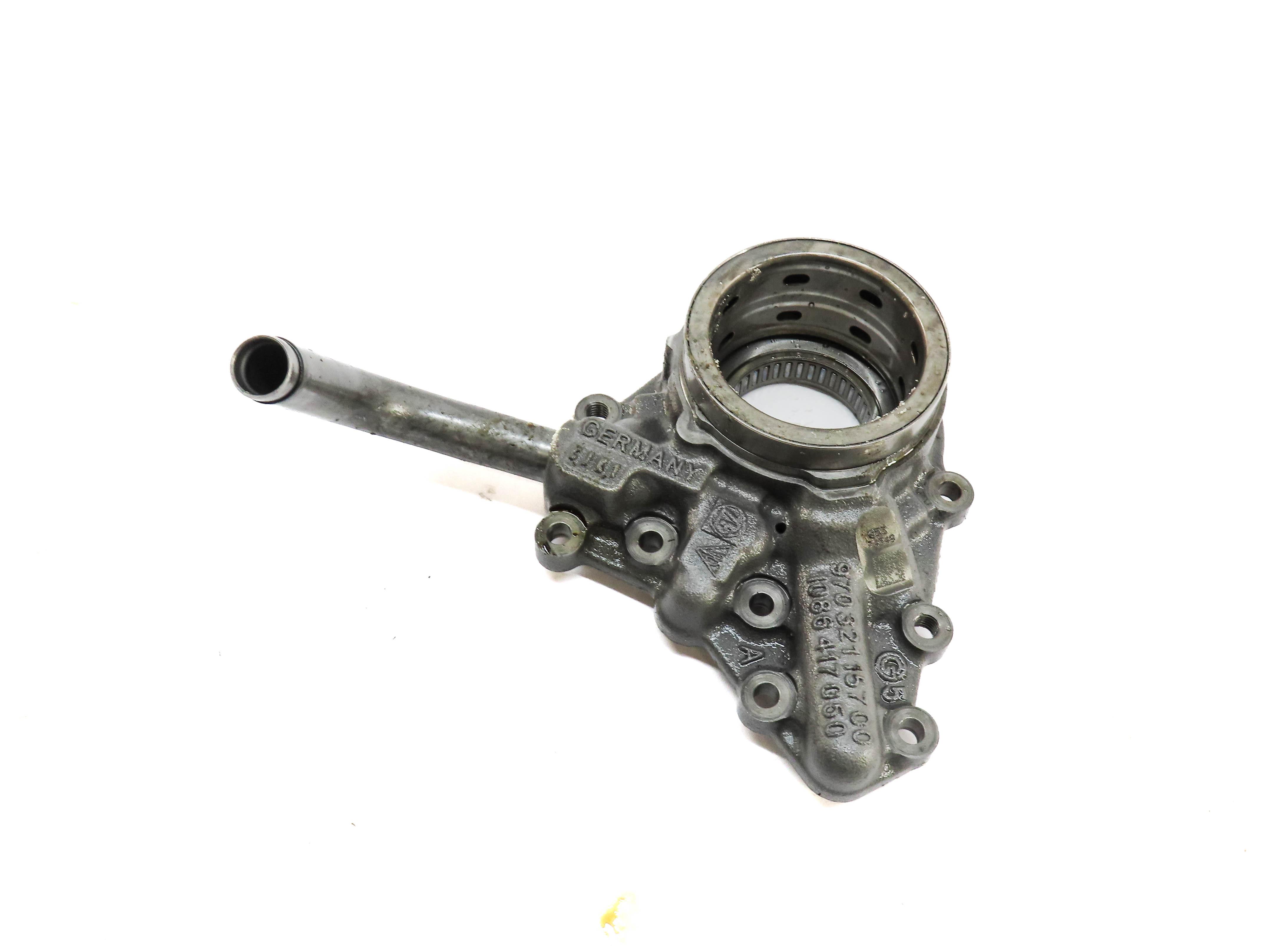 2012 PORSCHE PANAMERA 970 G1 3.6L M46 AUTO TRANSMISSION CLUTCH BEARING OIL INLET — exact item pictured