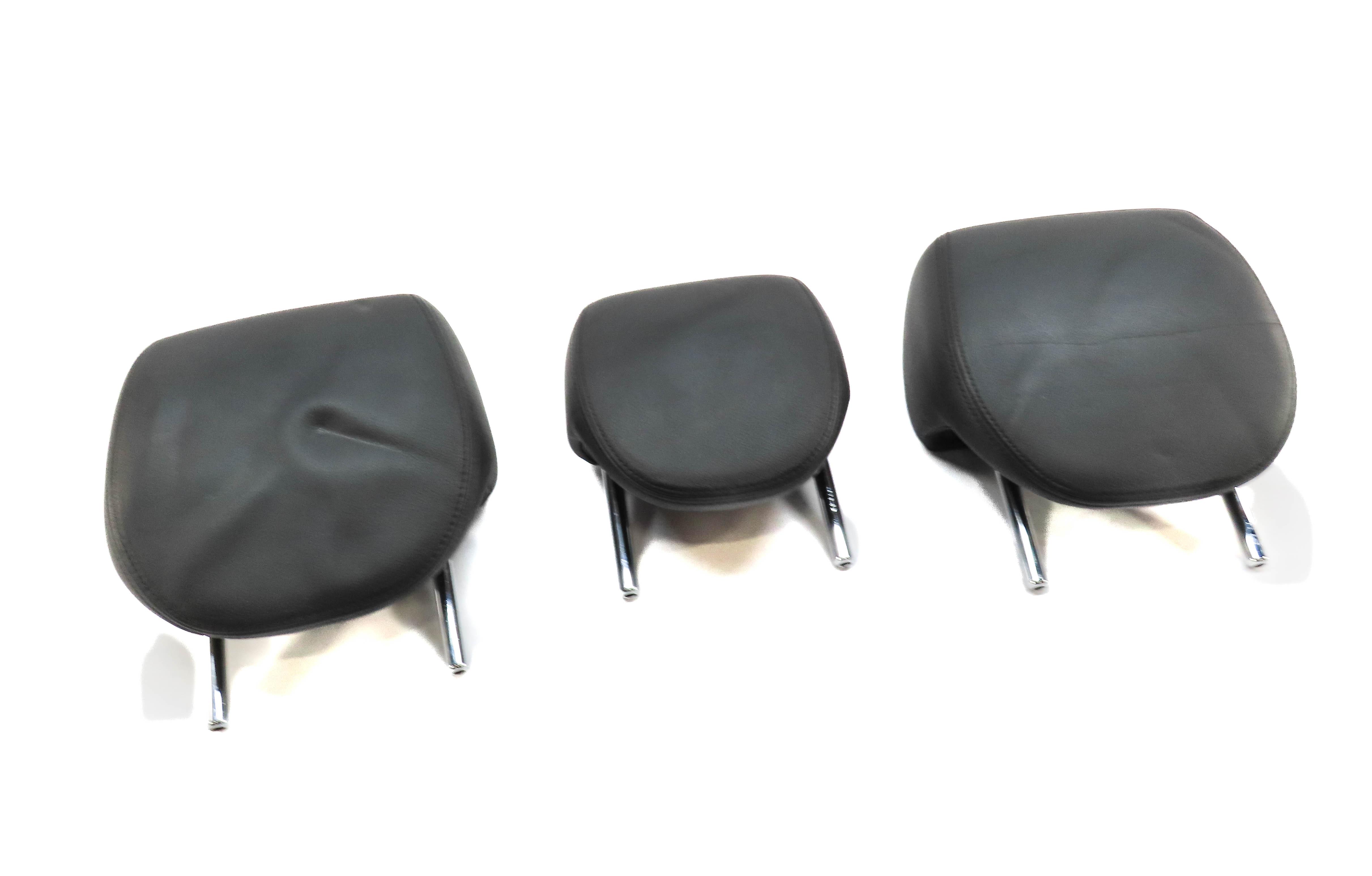 2003-2004 PORSCHE CAYENNE (955) REARLEFT CENTER RIGHT SEAT HEADREST SET (BLACK) — exact item pictured