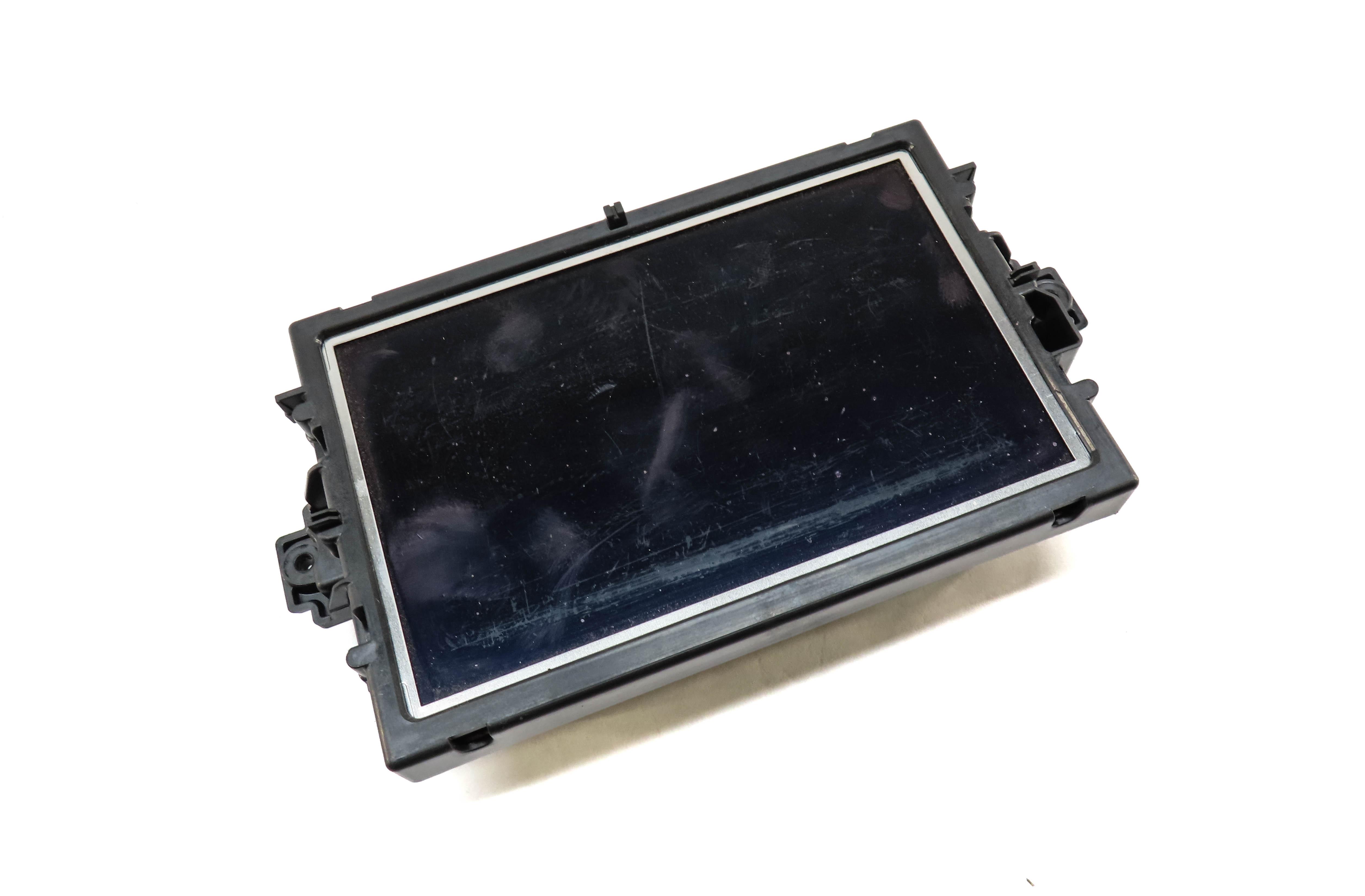12-16 MERCEDES C GL ML SLK CLASS (R172 W204 W166 X166) INFORMATION MEDIA SCREEN — exact item pictured