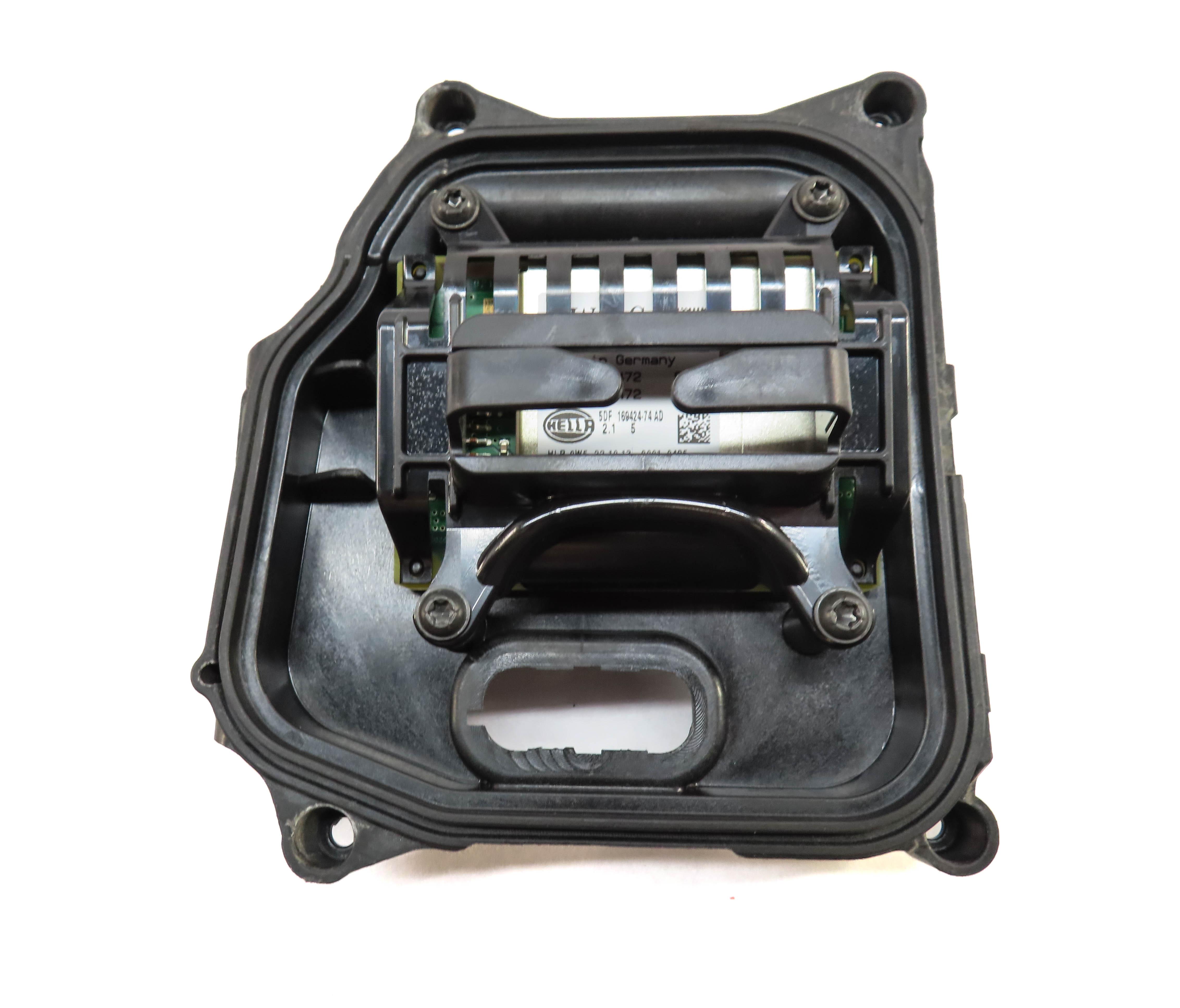 2014 AUDI A8 (D4 4H) LED HEADLIGHT DAY TIME RUNNING LIGHT CONTROL MODULE — exact item pictured
