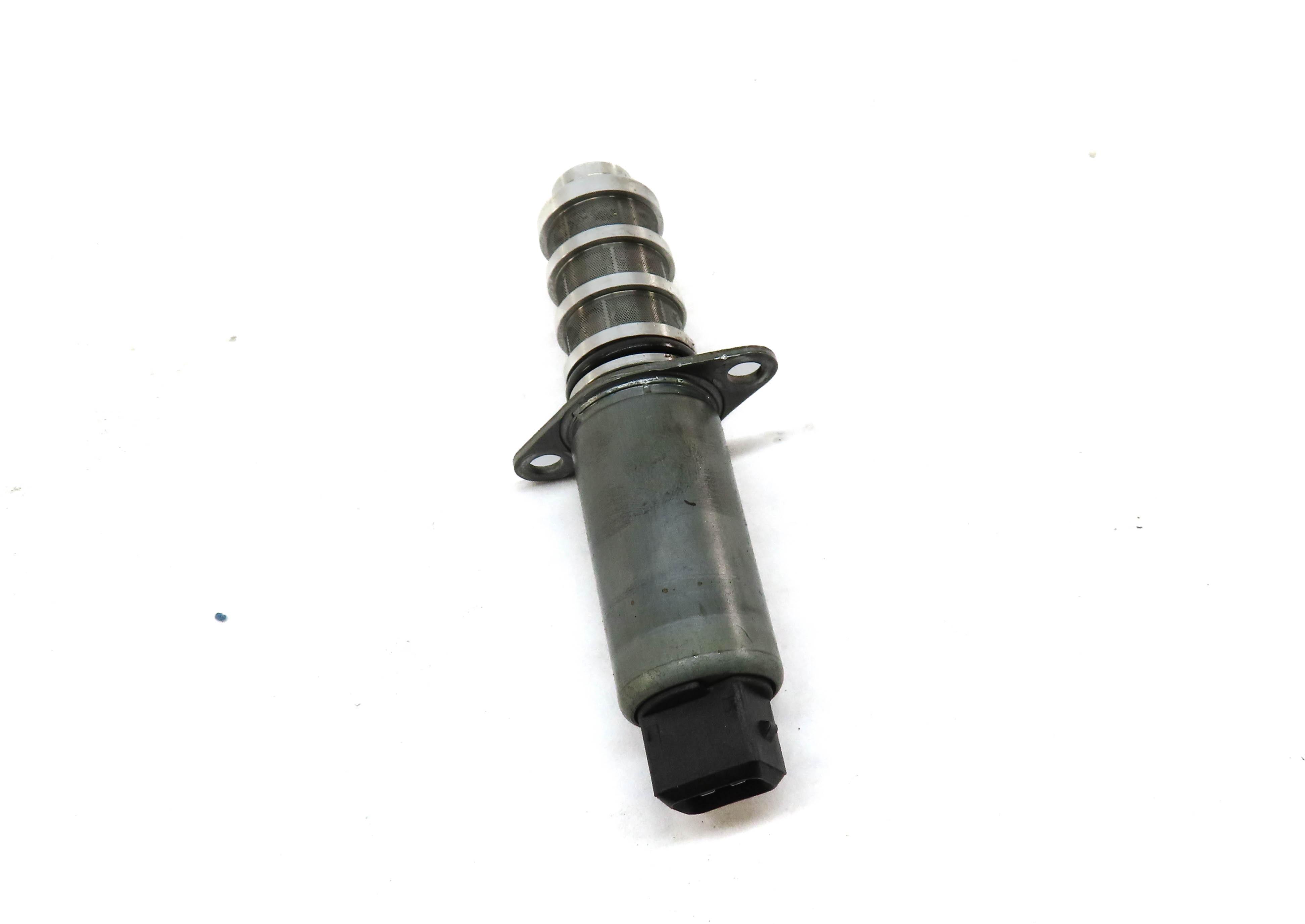 2010 PORSCHE PANAMERA (970 G1) 4.8L M48 TURBO ENGINE VVT TIMING SOLENOID — exact item pictured