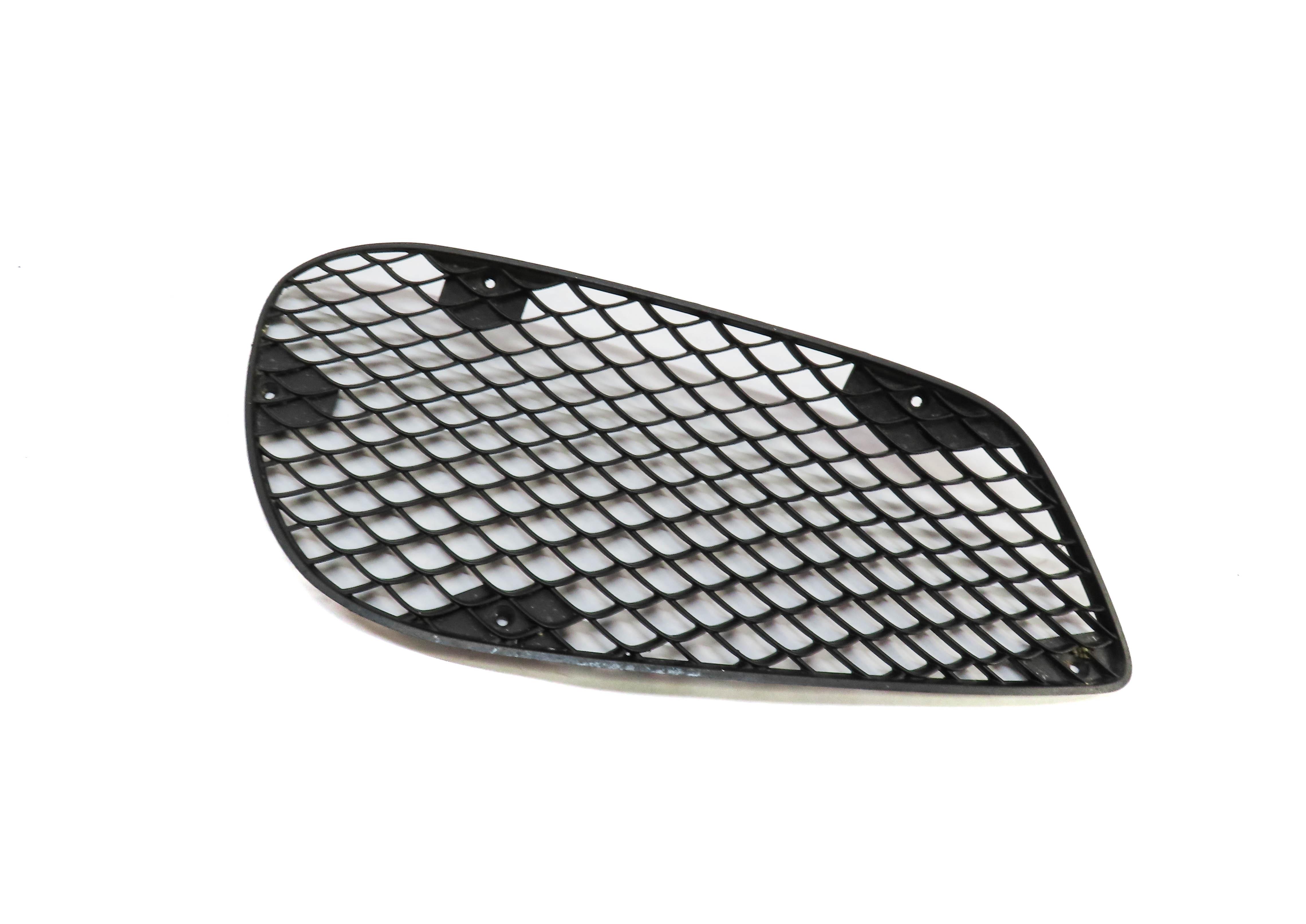 14-16 MERCEDES E-CLASS (W212) SEDAN FRONT LEFT DRIVER LOWER BUMPER GRILLE TRIM — exact item pictured