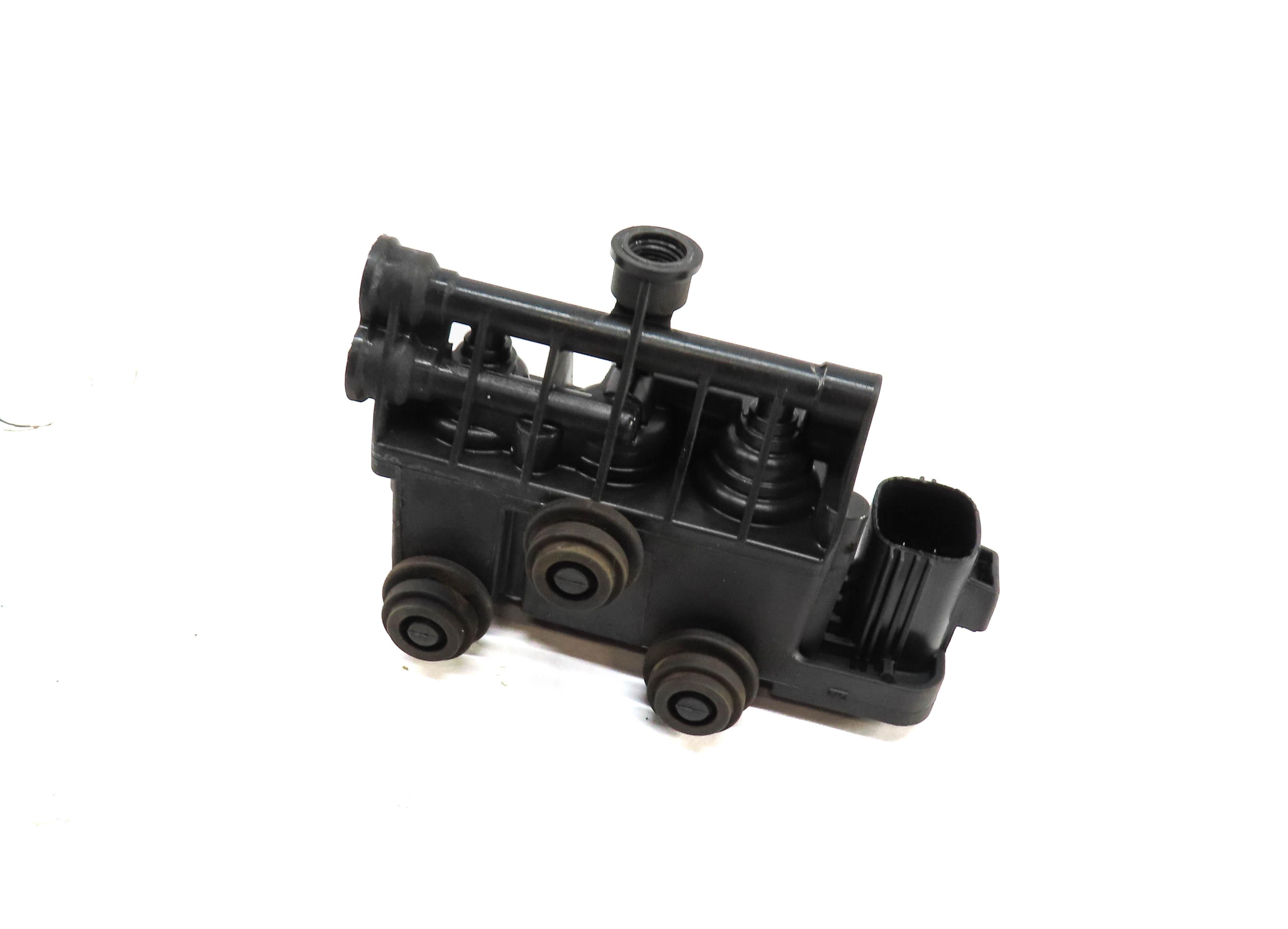2012 RANGE ROVER (L322) AIR SUSPENSION TRANSFER RELIEF VALVE RVH500050 — exact item pictured