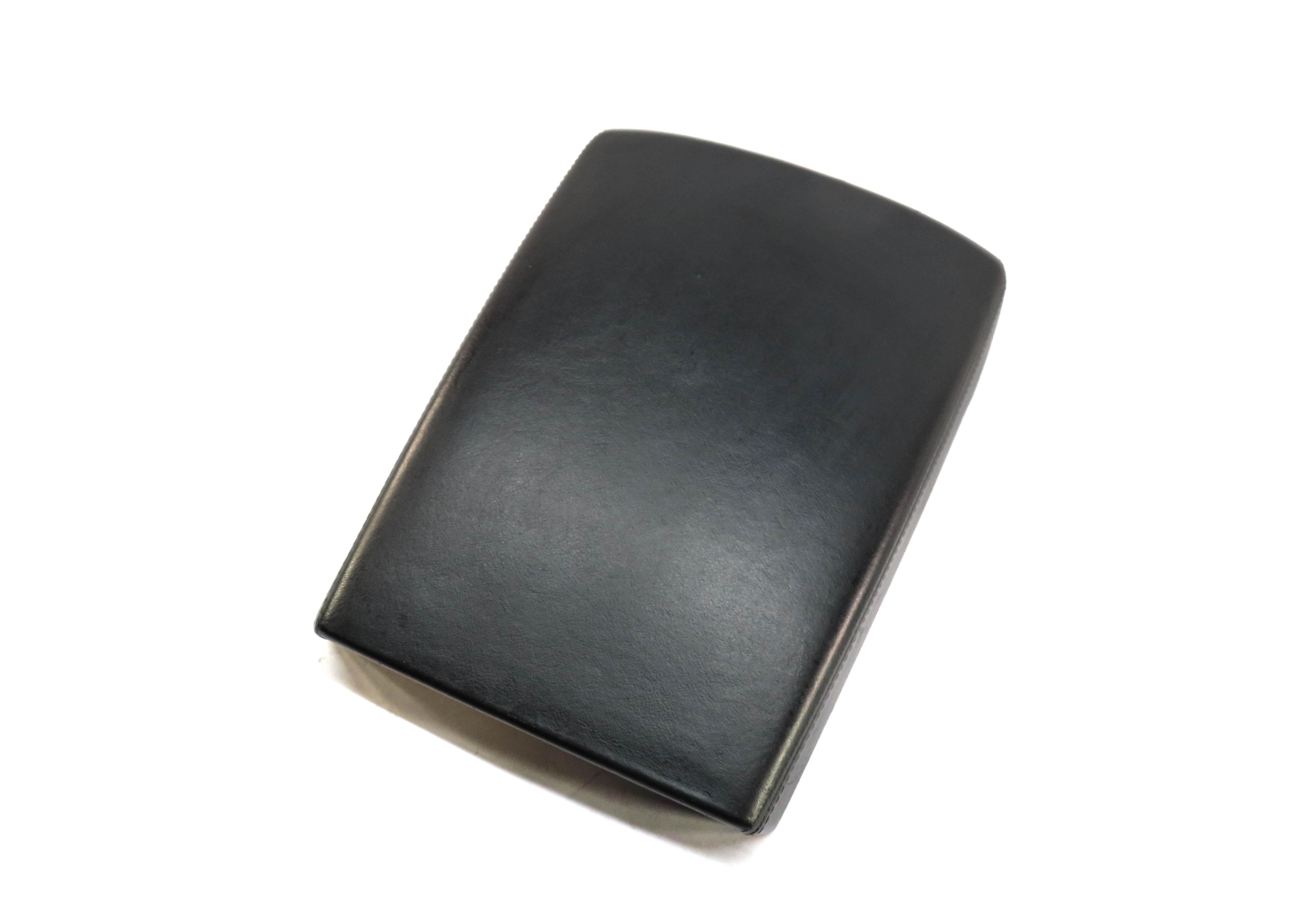 10-13 PORSCHE PANAMERA (970) FRONT CENTER CONSOLE ARMREST ARM REST LID (BLACK) — exact item pictured