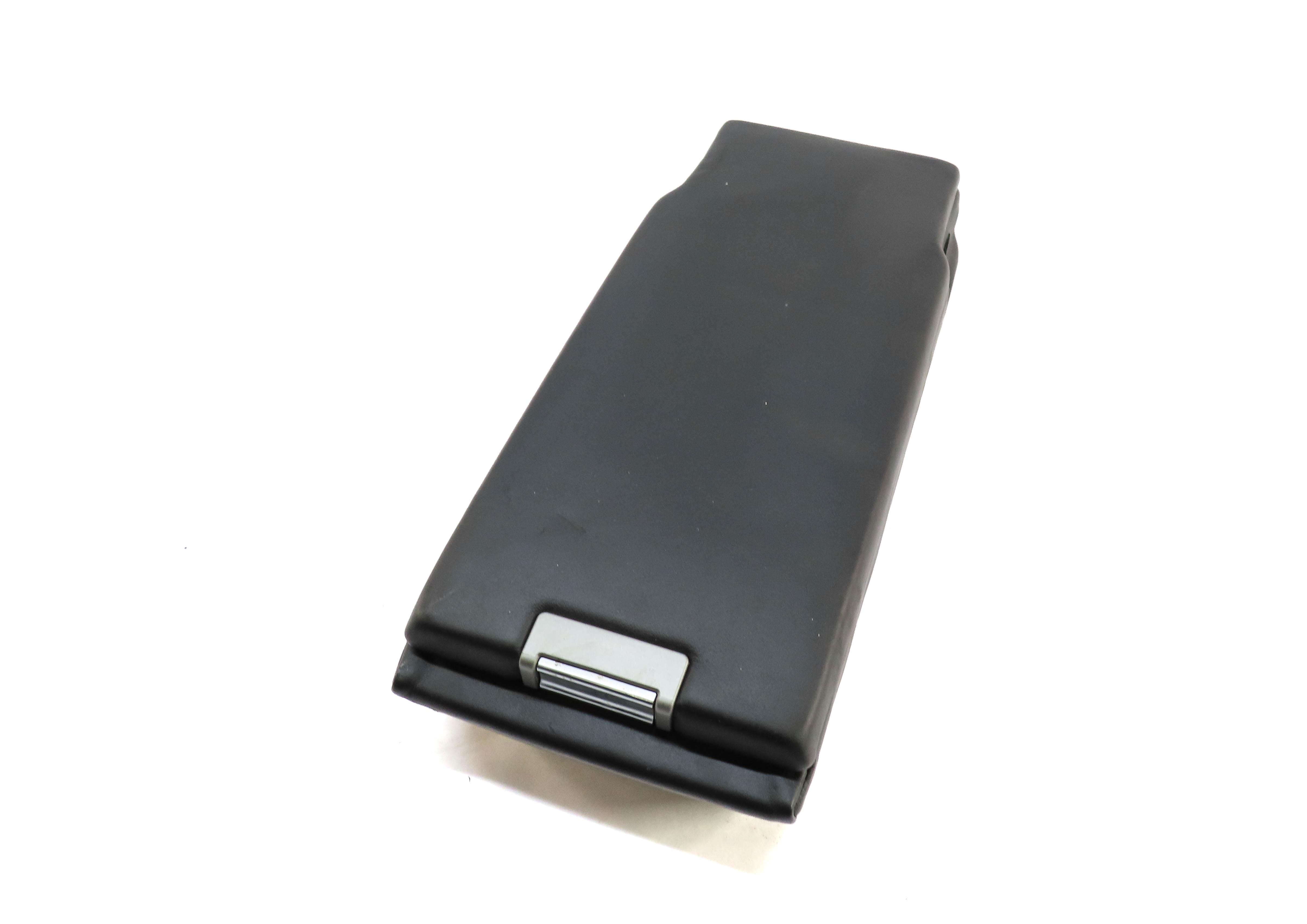 10-16 PORSCHE PANAMERA (970) REAR CENTER SEAT ARMREST ARM REST LID (BLACK) — exact item pictured