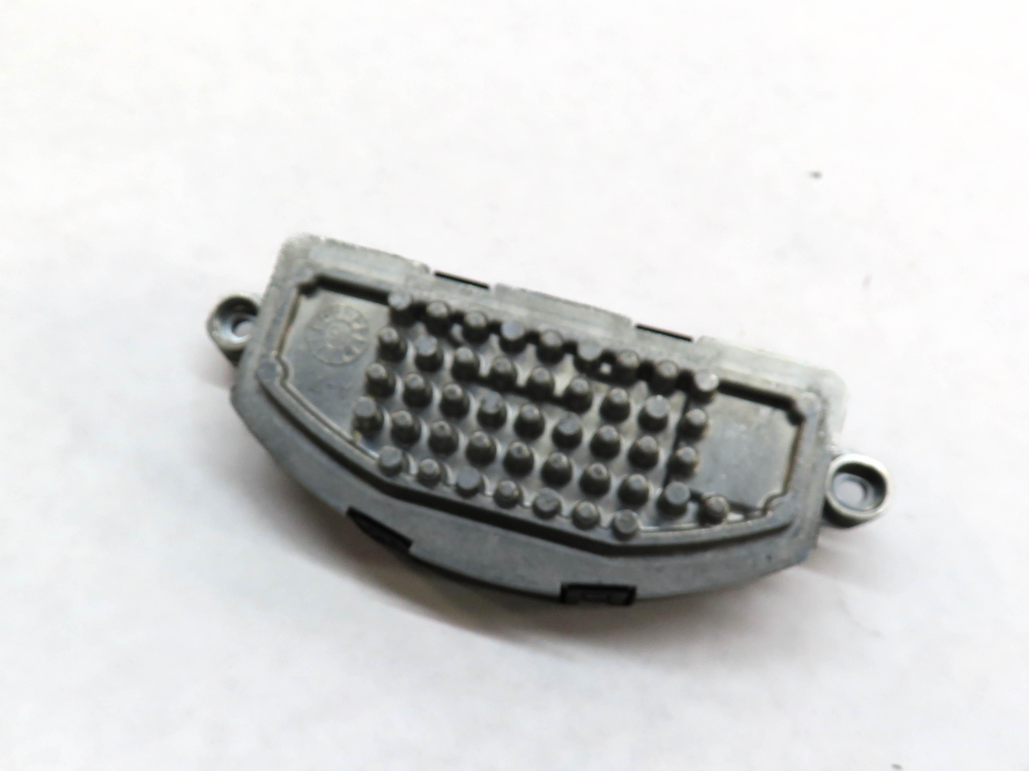 2017-1022 AUDI Q7 (4M) REAR BLOWER FAN MOTOR RESISTOR — exact item pictured