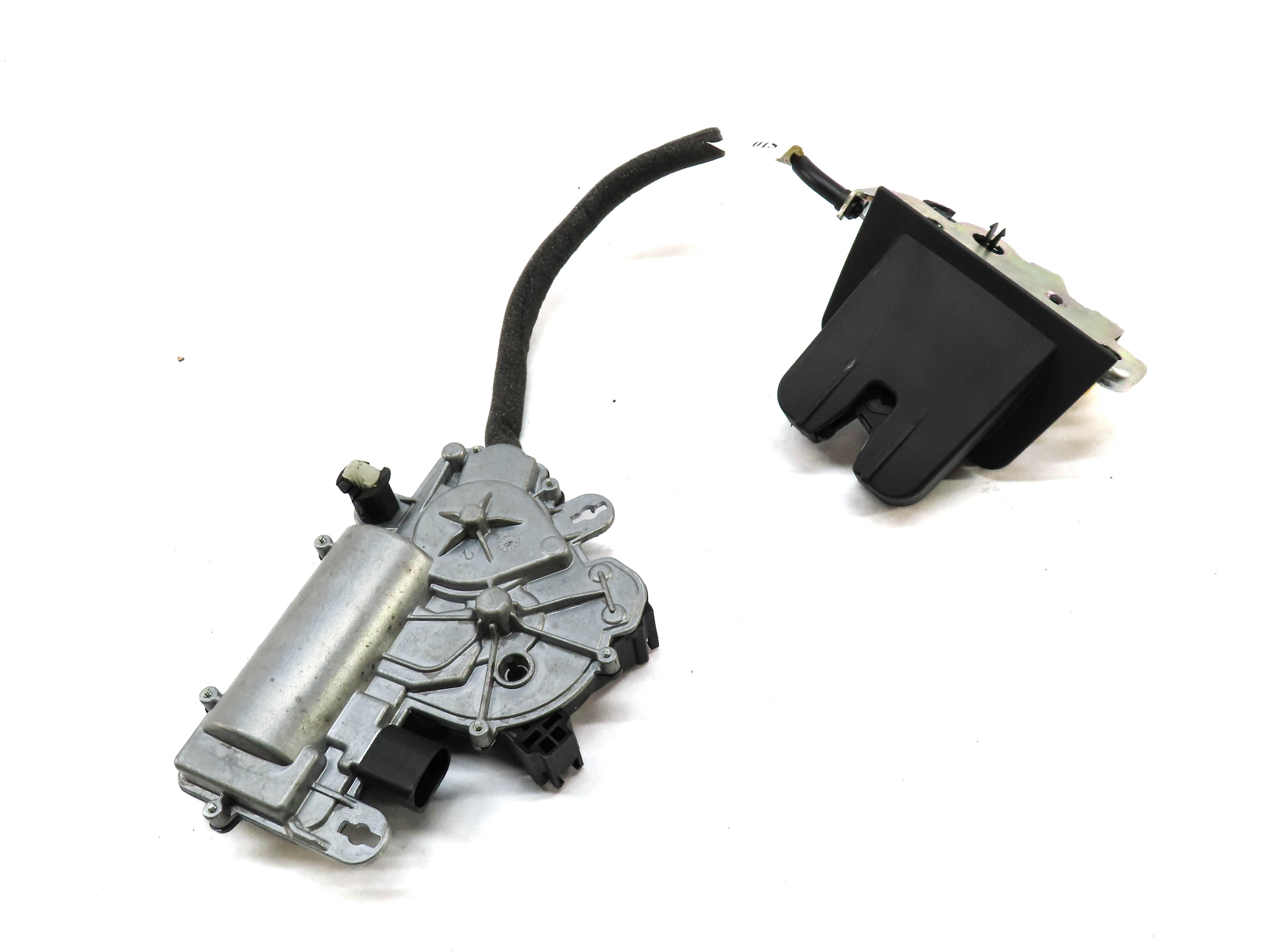 2017 AUDI Q7 (4M) TRUNK LATCH w/ ACTUATOR MOTOR & CABLE 4M0827887B — exact item pictured