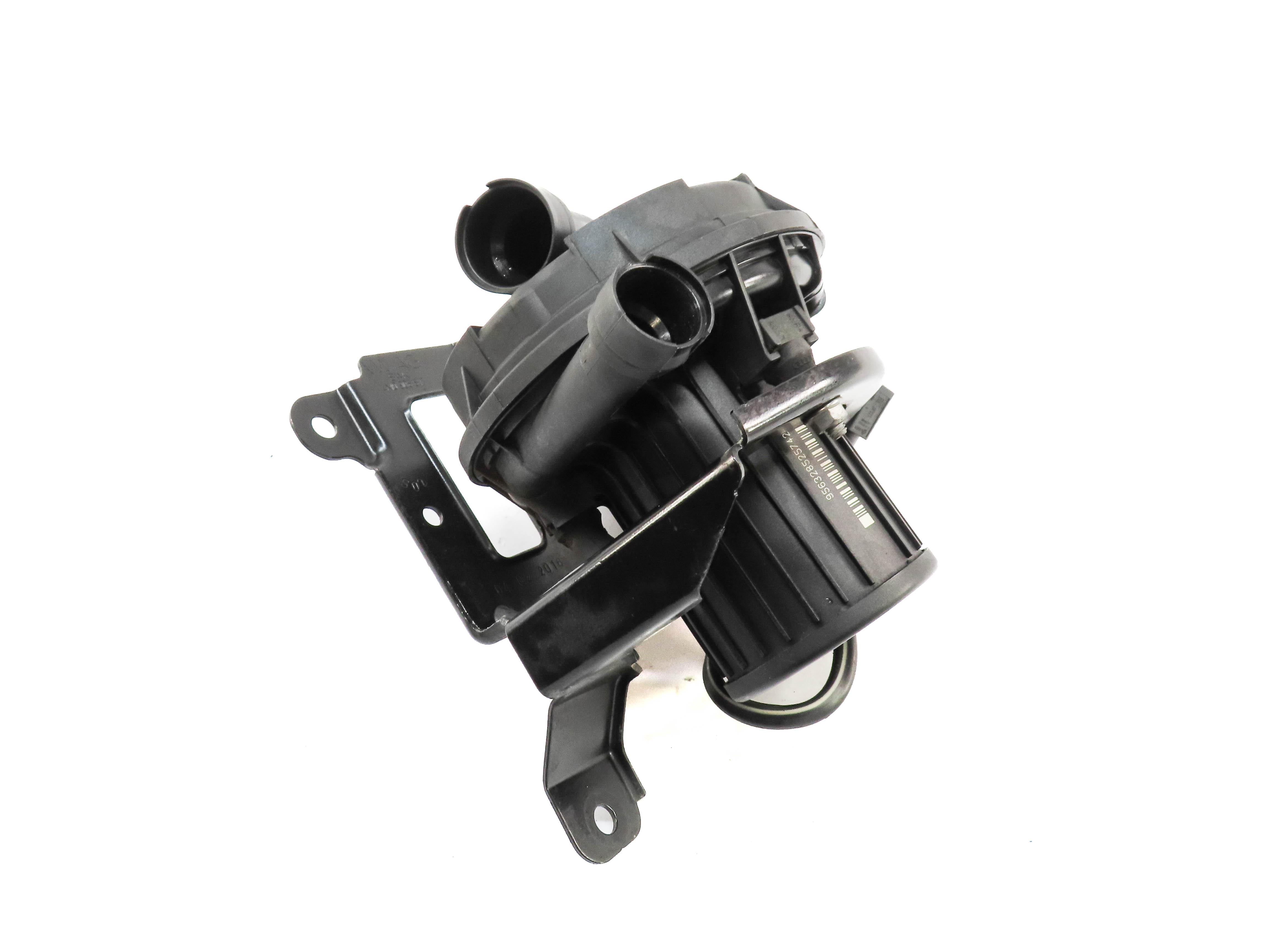 2017 AUDI Q7 (4M) 3.0L SUPER ENGINE (CREC) SECONDARY SMOG AIR INJECTION PUMP — exact item pictured
