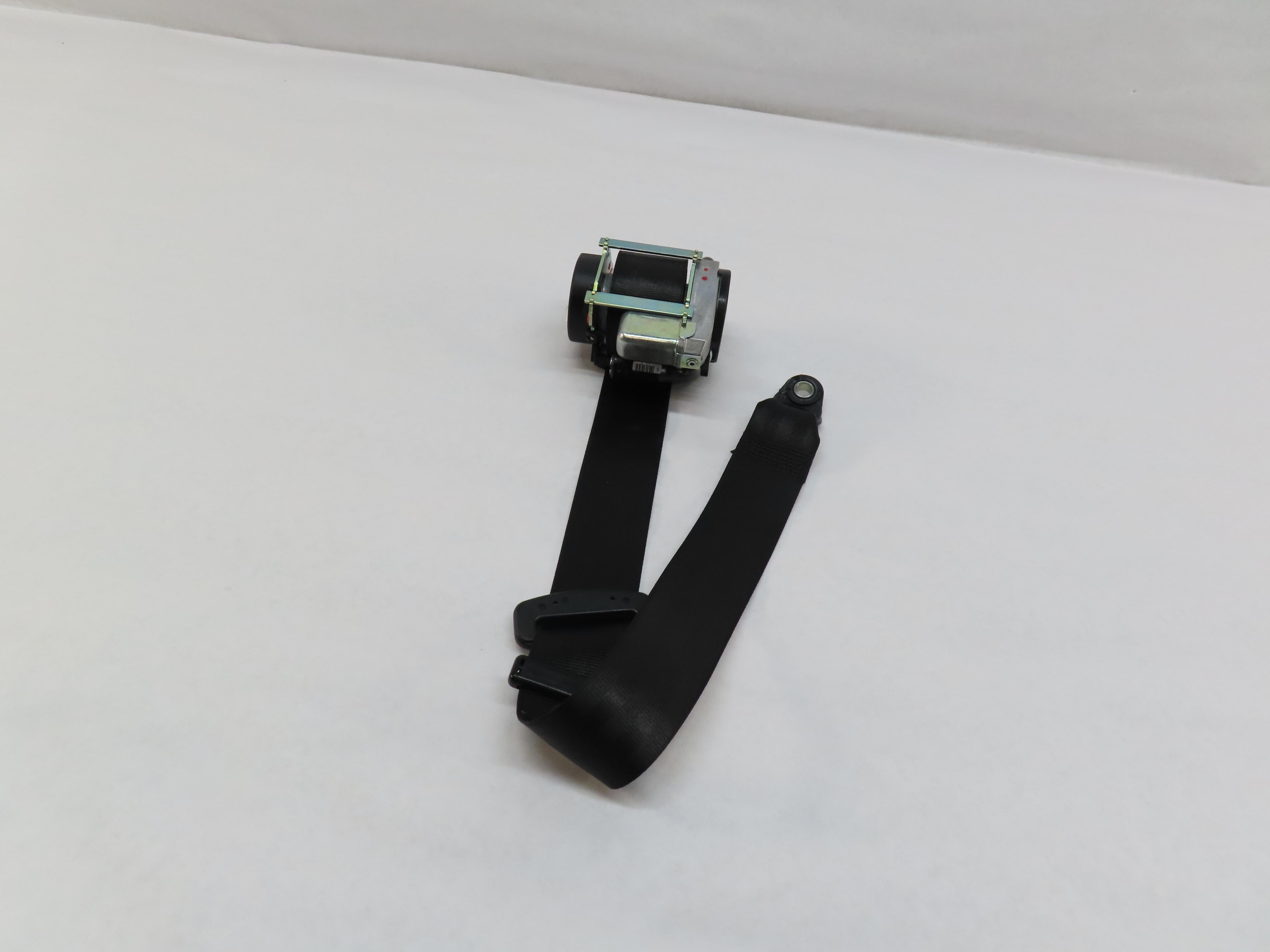 2015 RANGE ROVER SPORT (L494) REAR LEFT 2ND ROW SEATBELT RETRACTOR (BLACK) — exact item pictured