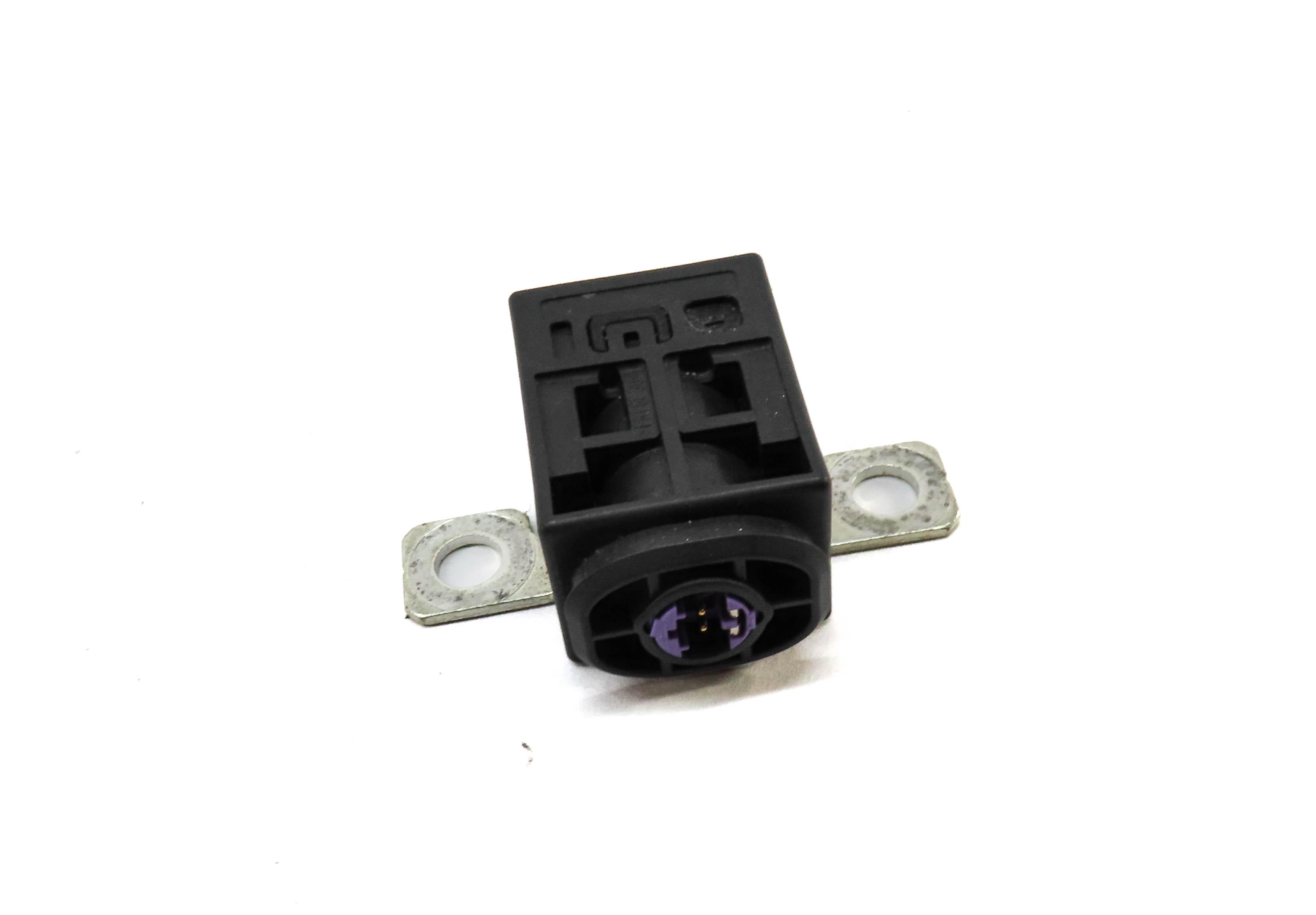 2015 AUDI Q7 (4L) BATTERY OVERLOAD PROTECTION SWITCH MODULE CIRCUIT — exact item pictured