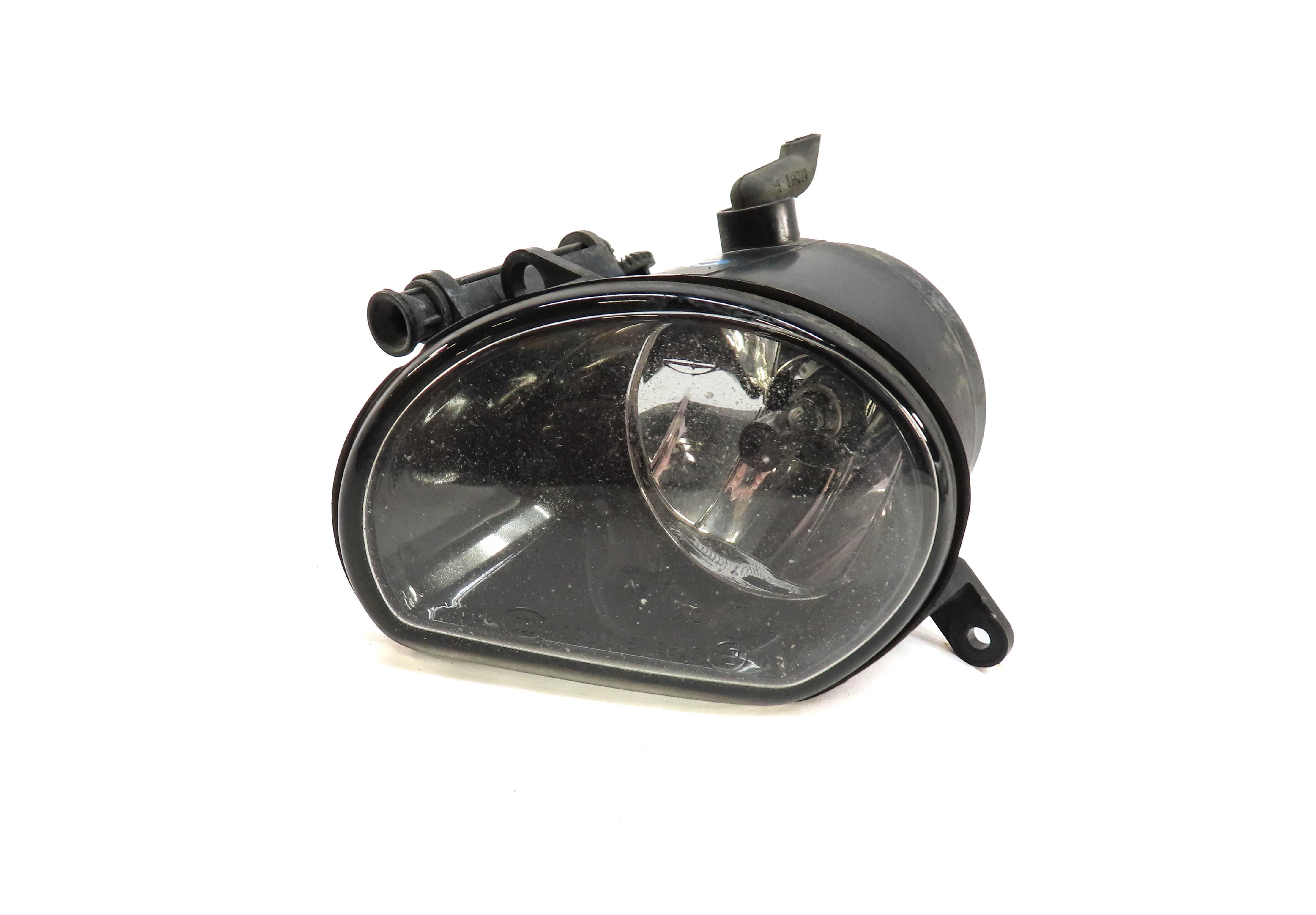 2010-2015 AUDI Q7 (4L) RIGHT FRONT PASSENGER FOGLIGHT FOG LIGHT LAMP — exact item pictured