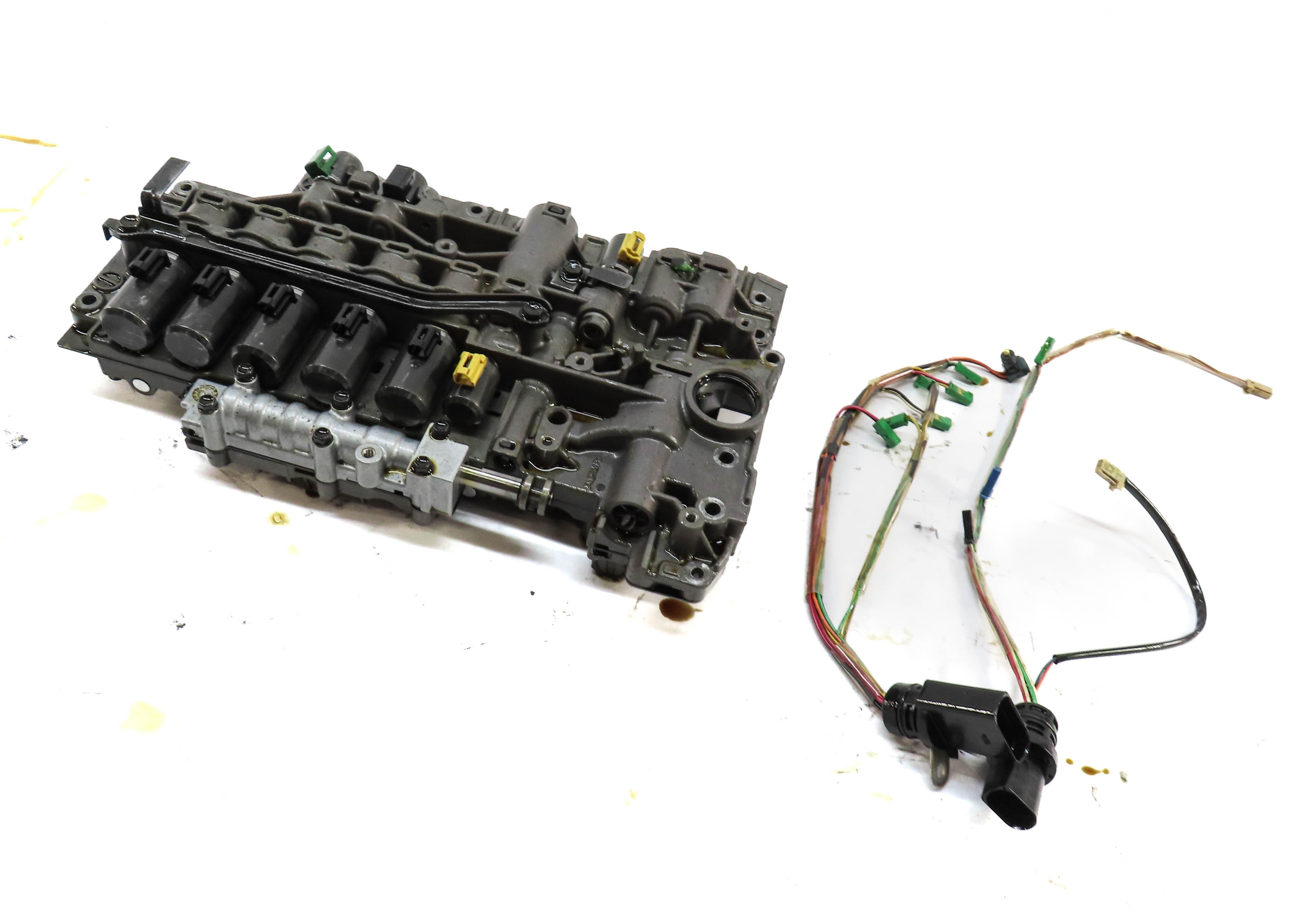 2015-2017 VW TOUAREG / AUDI Q7 (4L) A/T AUTOMATIC TRANSMISSION VALVE BODY — exact item pictured