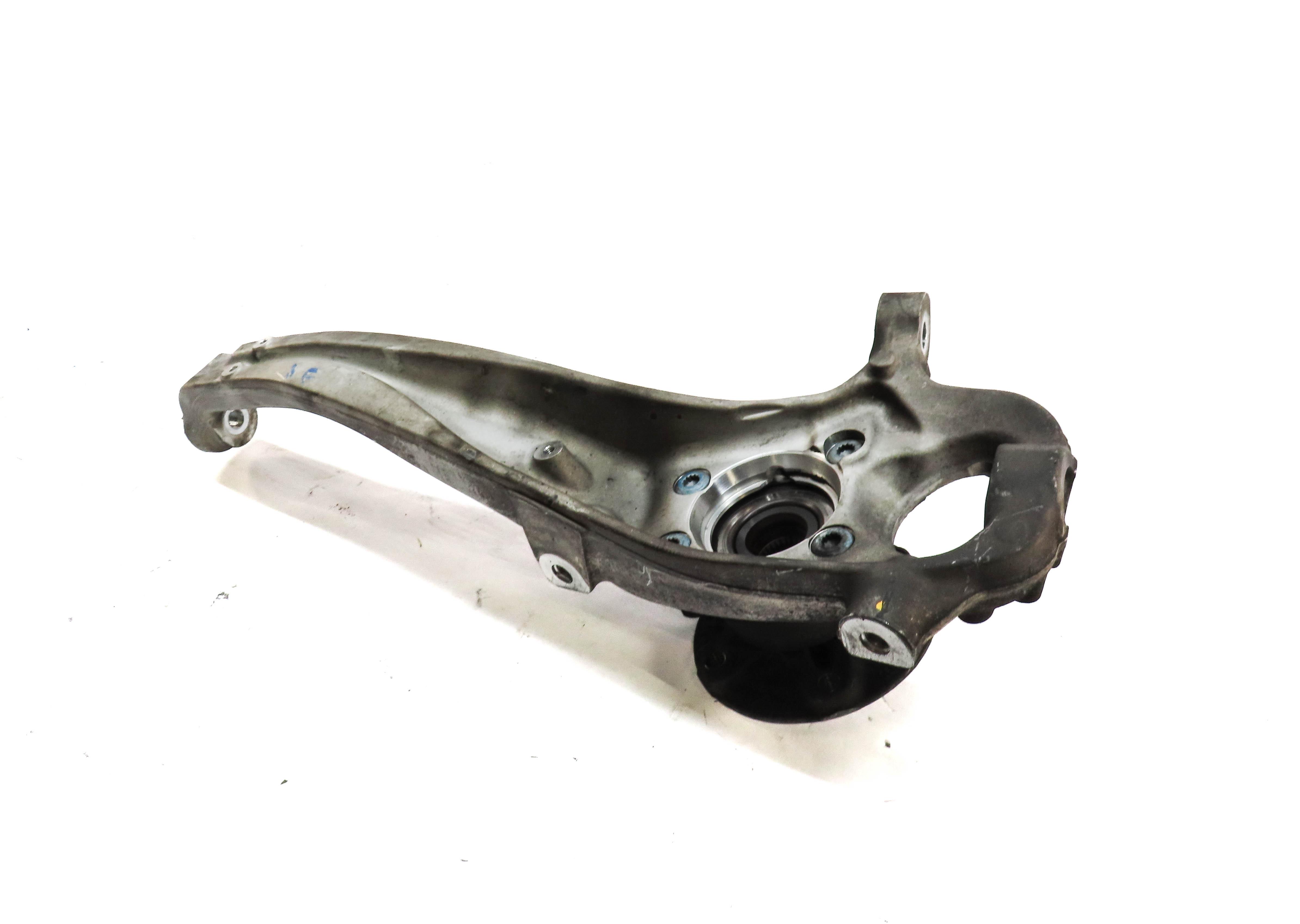 2011-2018 PORSCHE CAYENNE (958) RIGHT FRONT PASSENGER SPINDLE KNUCKLE HUB — exact item pictured