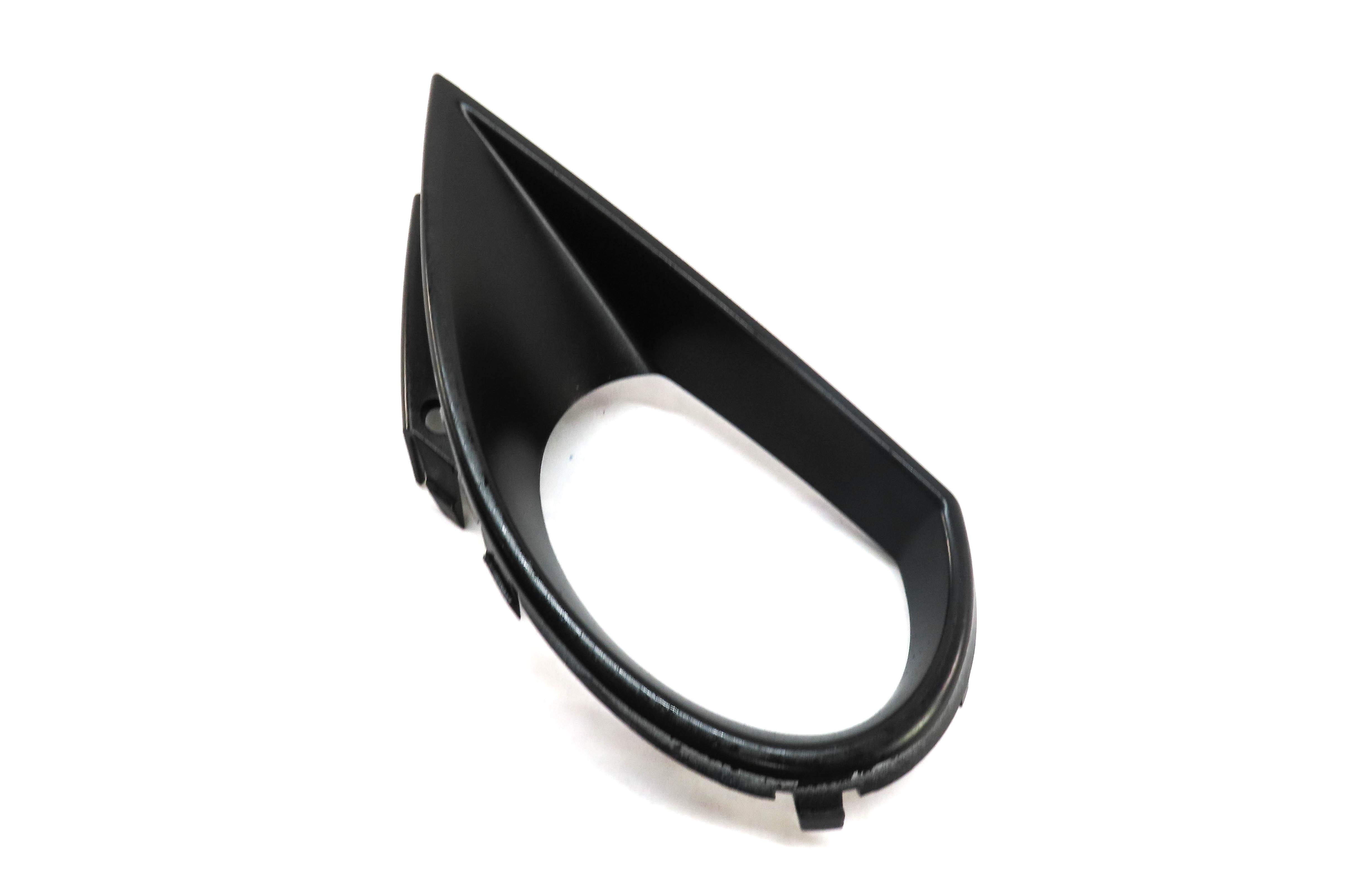 2013 AUDI Q7 (4L) FRONT LEFT DRIVER LOWER FOG LIGHT SURROUND TRIM 4L0807489 — exact item pictured