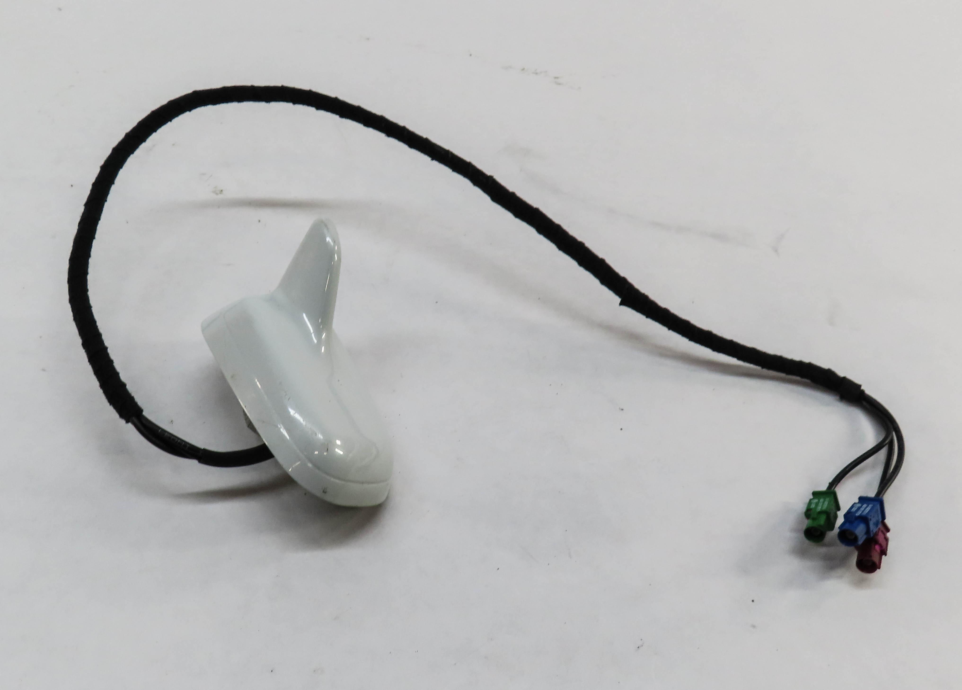12-15 AUDI Q7 (4L) RADIO STEREO GPS NAVIGATION SHARK FIN ANTENNA (WHITE 2Y) — exact item pictured