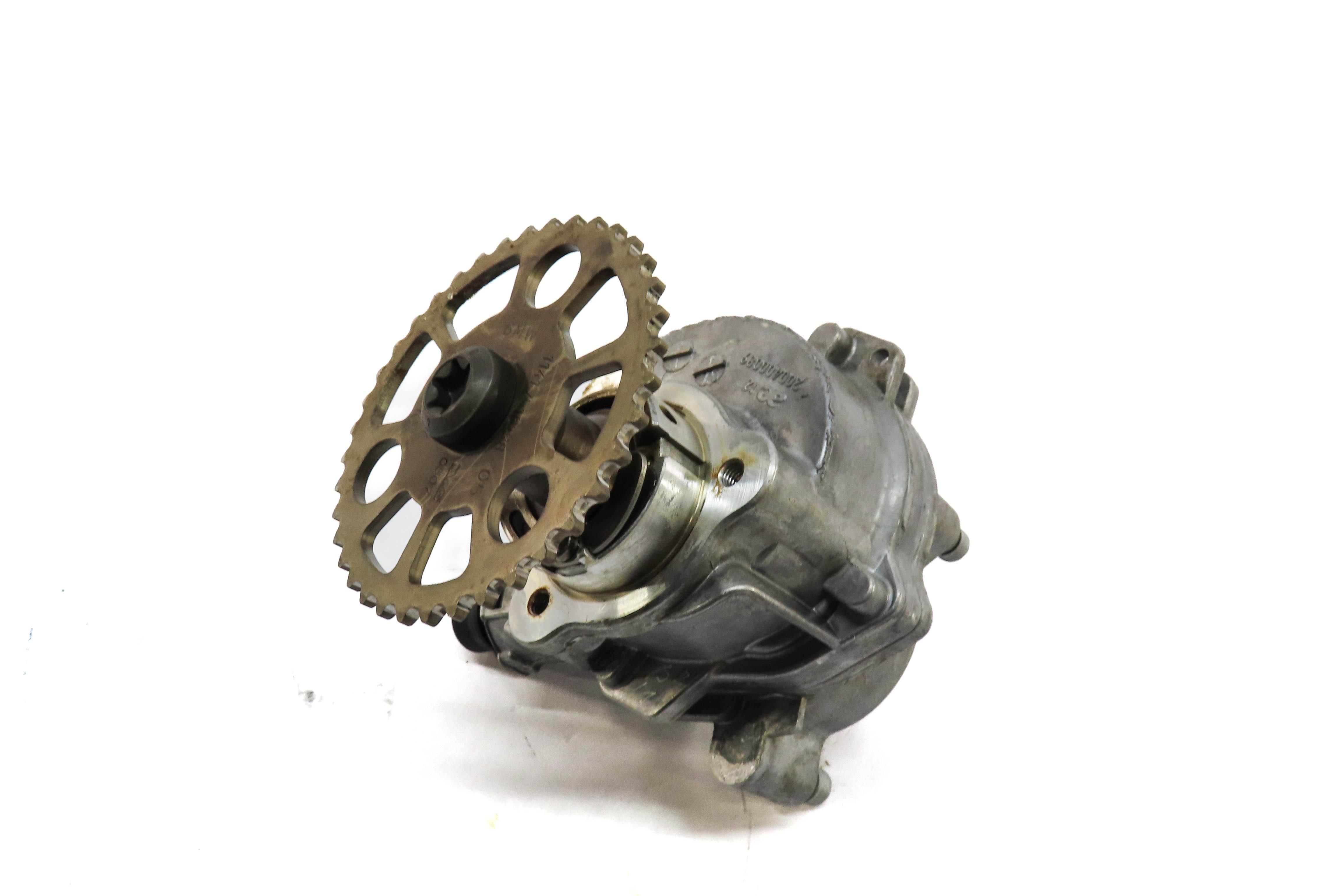 2008 BMW 535i (E60) 3.0T N54 ENGINE BRAKE VACUUM PUMP 11417516128 — exact item pictured