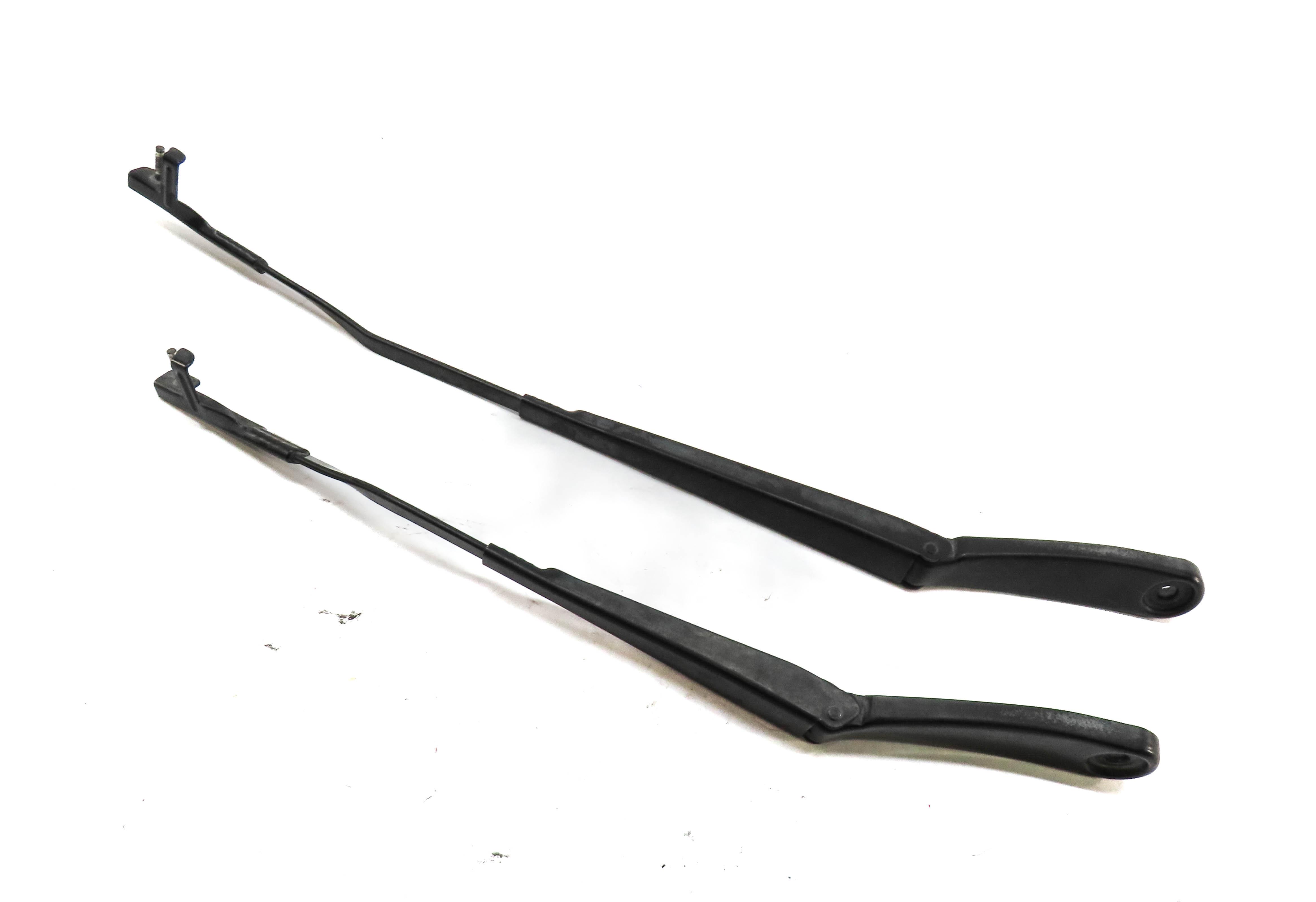 2011-2019 BMW X3 X4 (F25 F26) FRONT LEFT & RIGHT WINDSHIELD WIPER ARM SET — exact item pictured