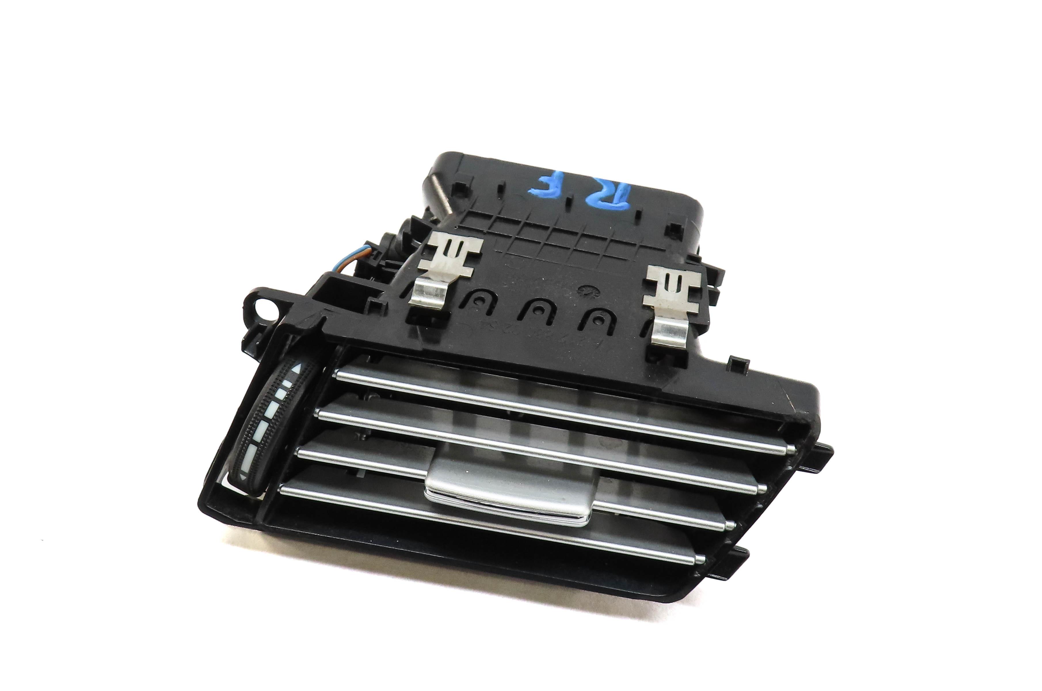 2012 MERCEDES E350 SEDAN (W212) FRONT FAR RIGHT OUTER DASH A/C HEATER AIR VENT — exact item pictured