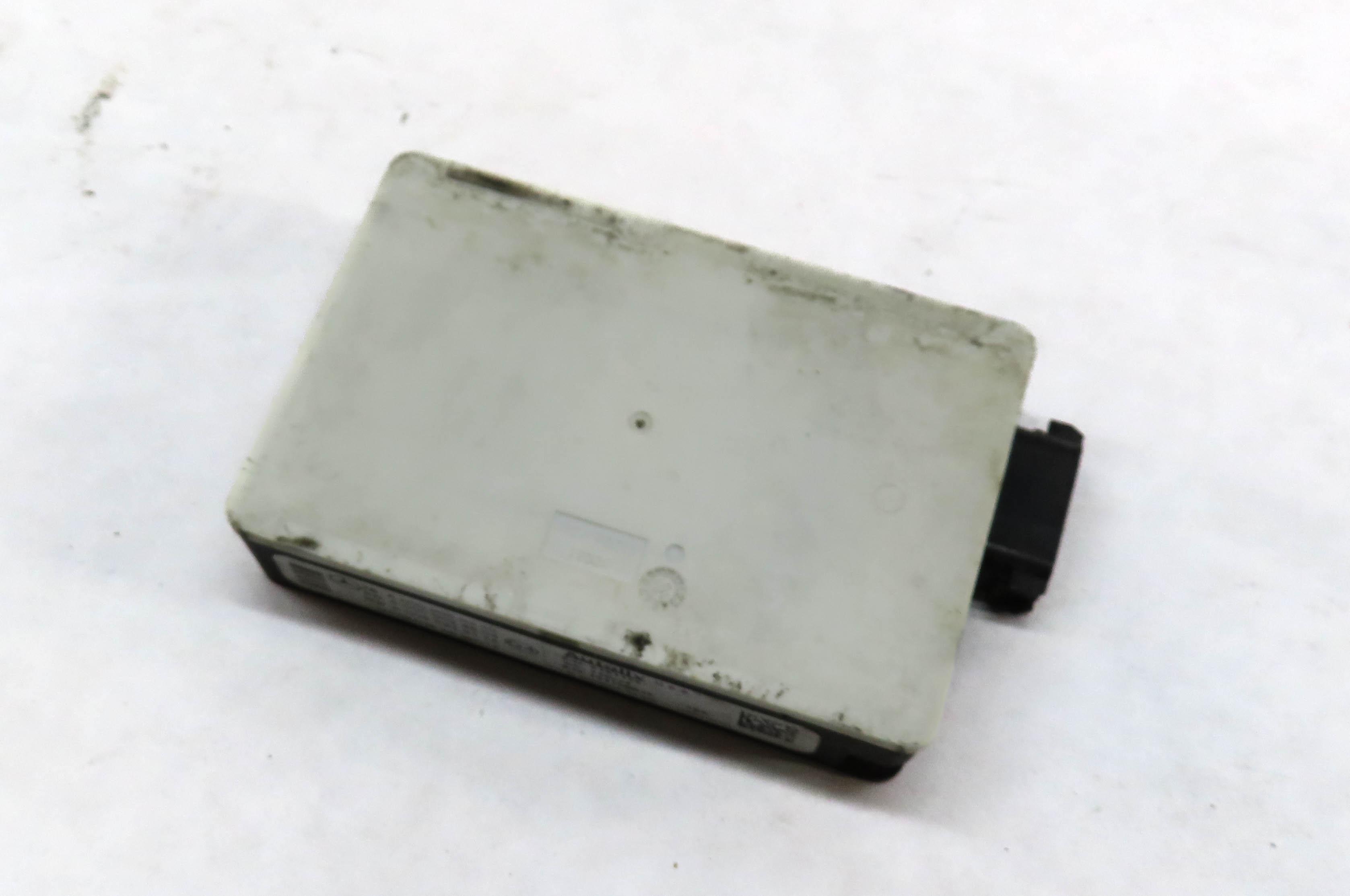 2012 MERCEDES E350 SEDAN (W212) REAR BLIND SPORT RADAR ALERT MODULE 0009050210 — exact item pictured