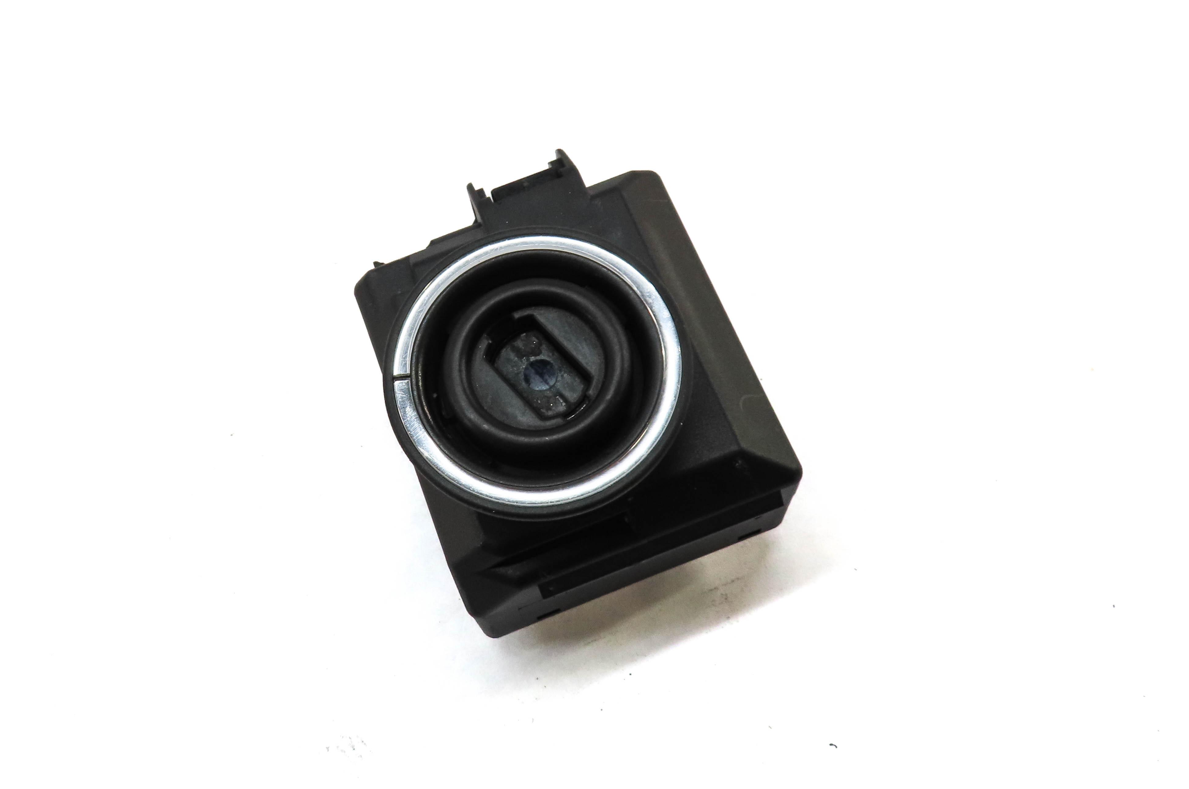 2010-2015 MERCEDES E GLK CLS SLS CLASS (C197 W204 W212 X204) IGNITION SWITCH — exact item pictured