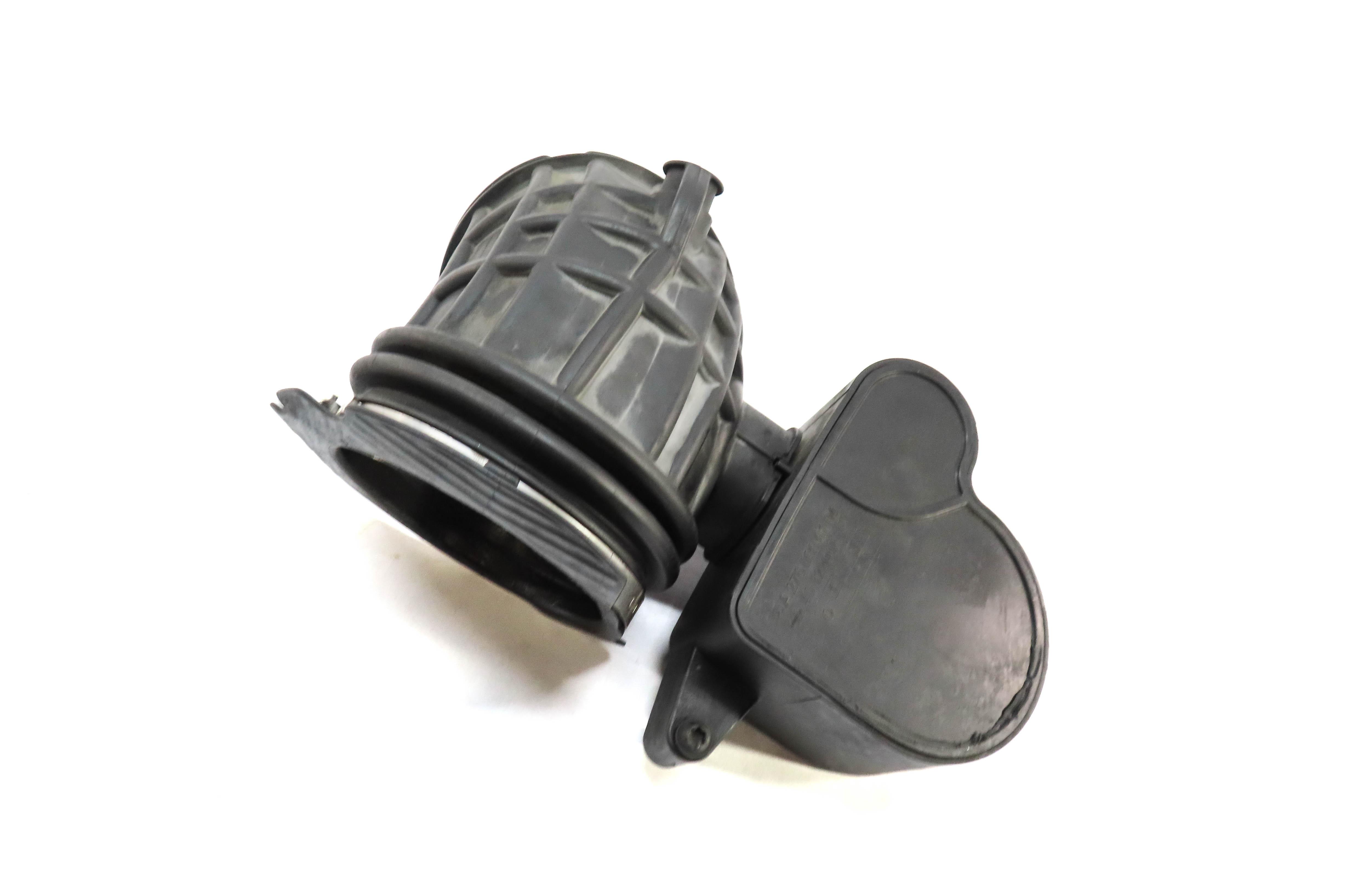 2012 MERCEDES E350 SEDAN (W212) 3.5L TURBO (M276) ENGINE INTAKE DUCT RESONATOR — exact item pictured