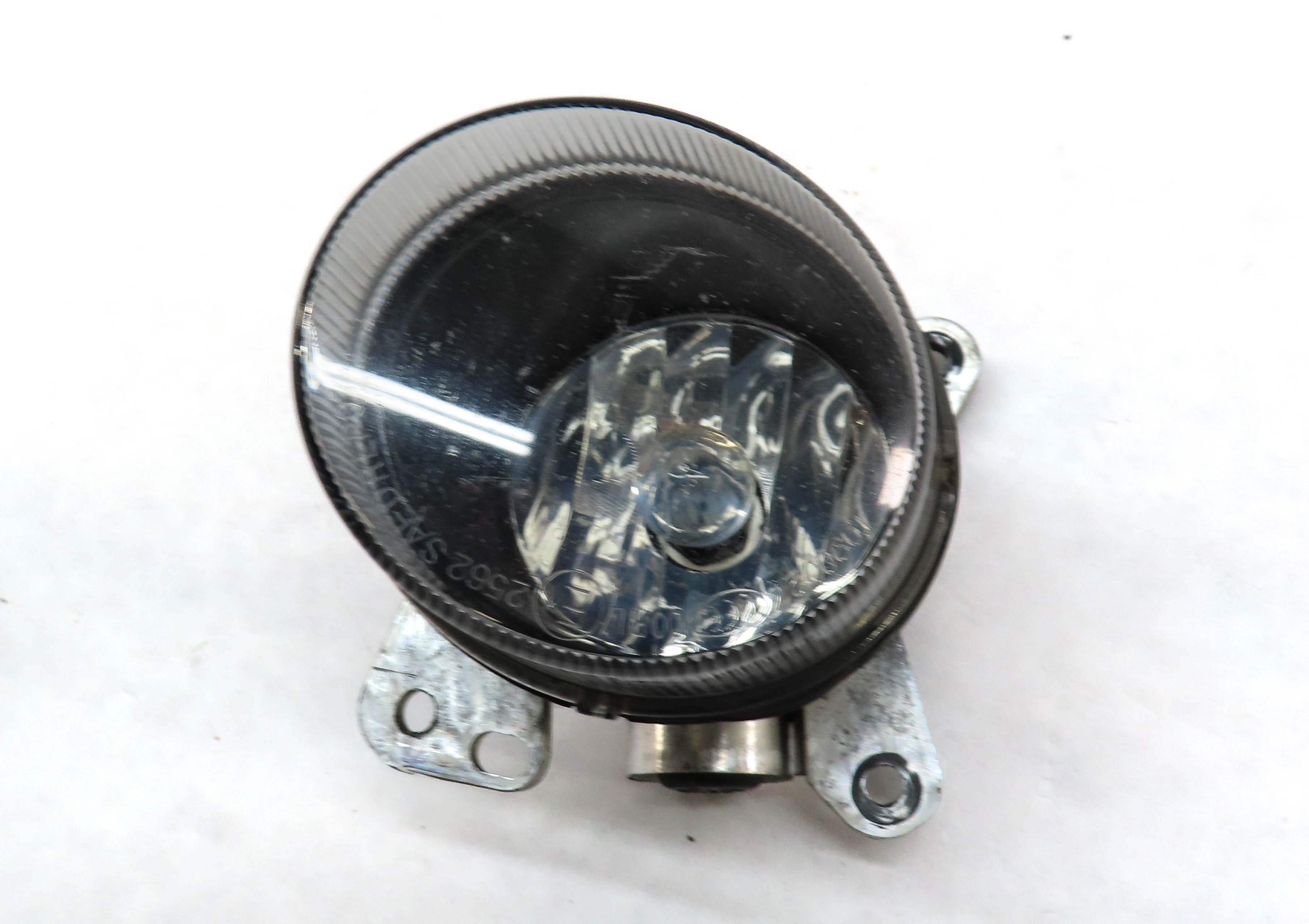 2010 MERCEDES GL350 (X164) FRONT RIGHT PASSENGER INNER FOG LIGHT 2128200456 — exact item pictured