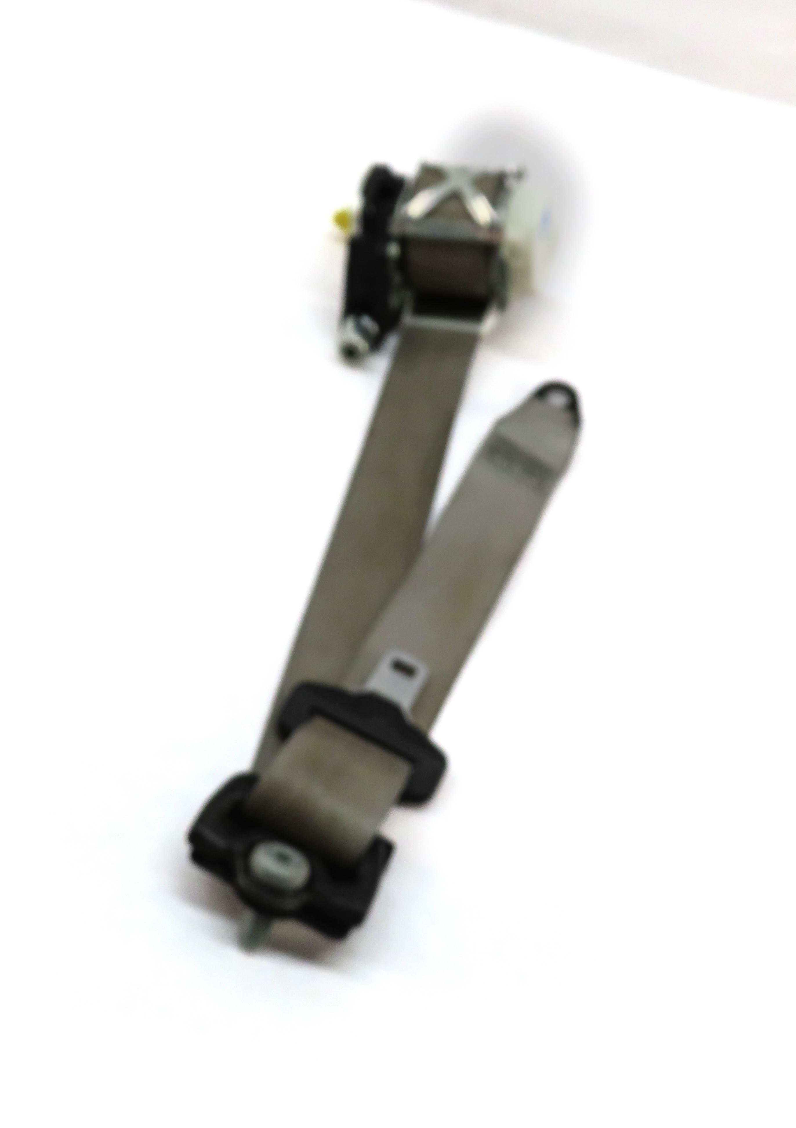 2010 MERCEDES GL350 (X164) REAR RIGHT 2ND ROW SEATBELT RETRACTOR (GRAY) — exact item pictured