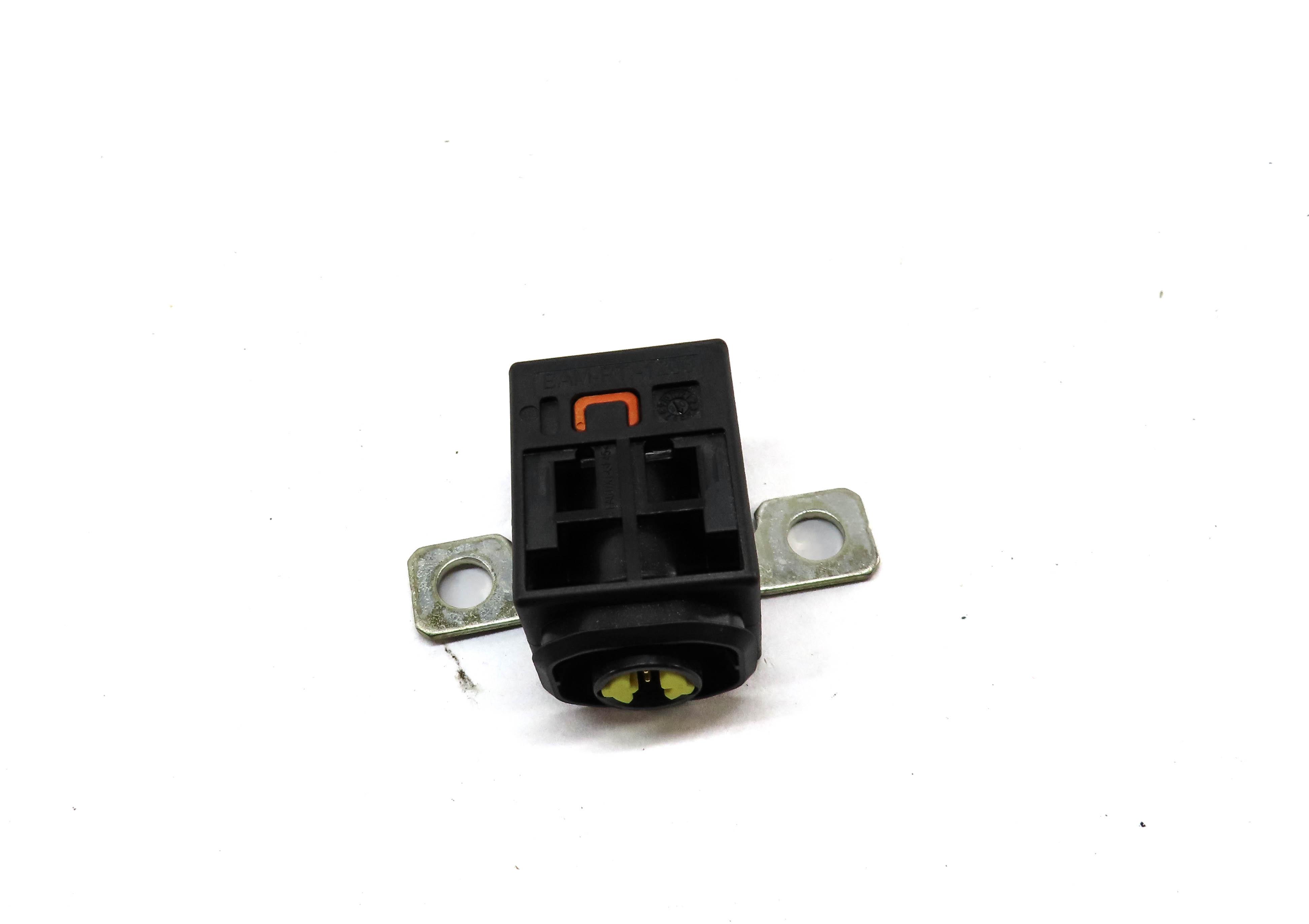 2010 MERCEDES GL350 (X164) BATTERY CRASH SAFETY OVERLOAD FUSE N000000004516 — exact item pictured