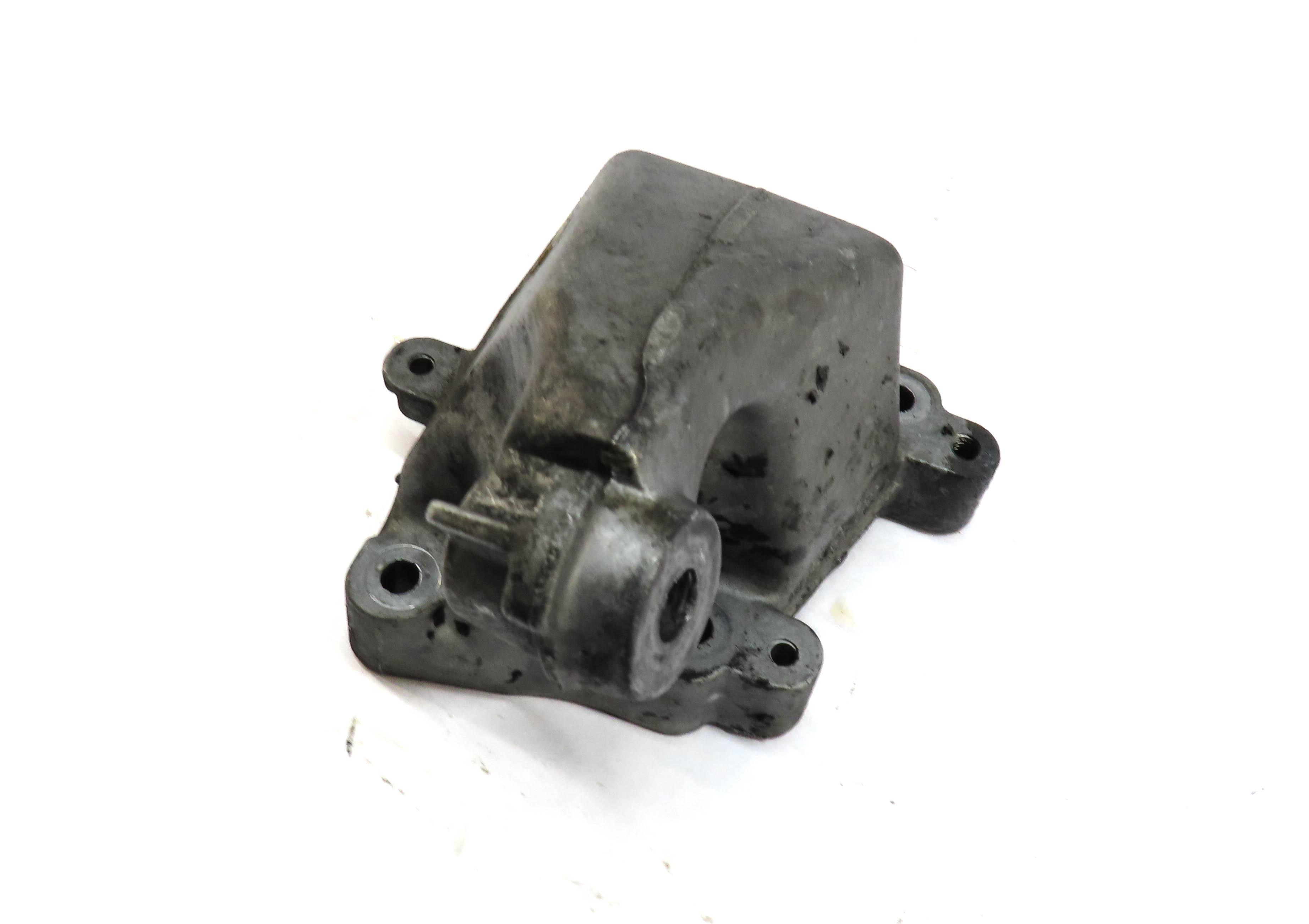 2010 MERCEDES GL350 (X164) 3.0L TURBO DIESEL (OM642) RIGHT ENGINE MOUNT BRACKET — exact item pictured