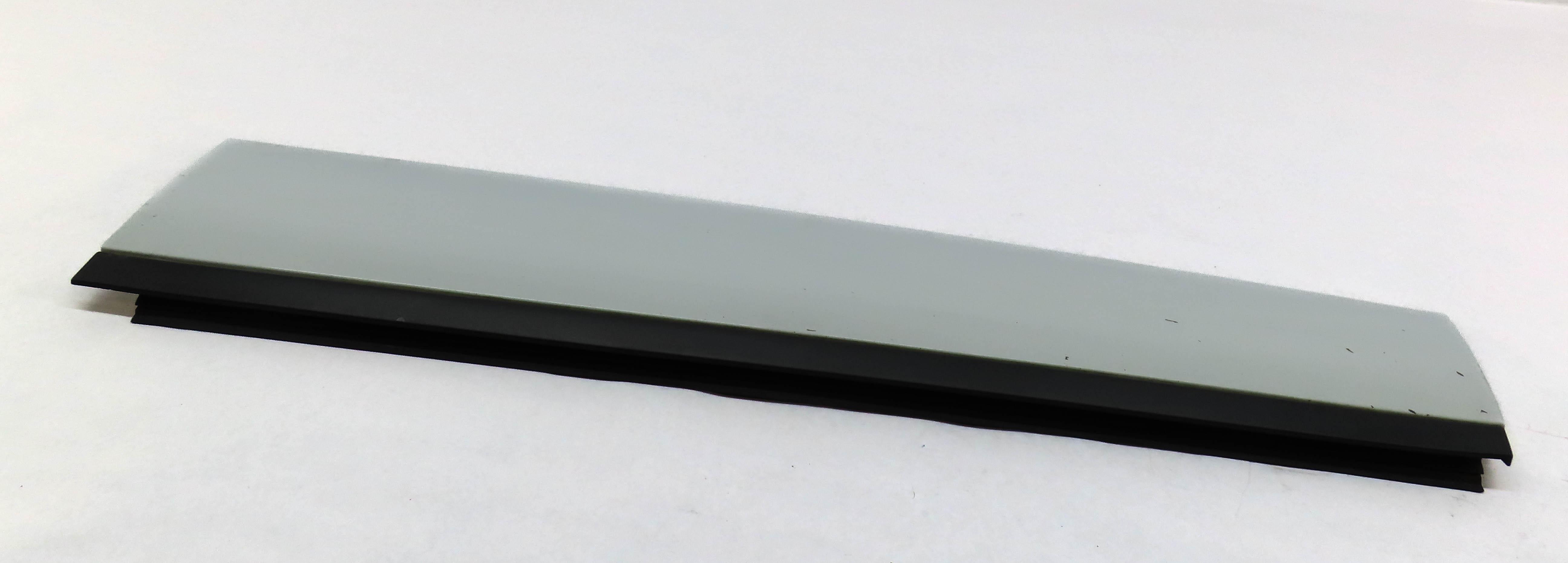 12 LAND RANGE ROVER EVOQUE FRONT RIGHT PASSENGER LOWER DOOR TRIM MOULDING WHITE — exact item pictured