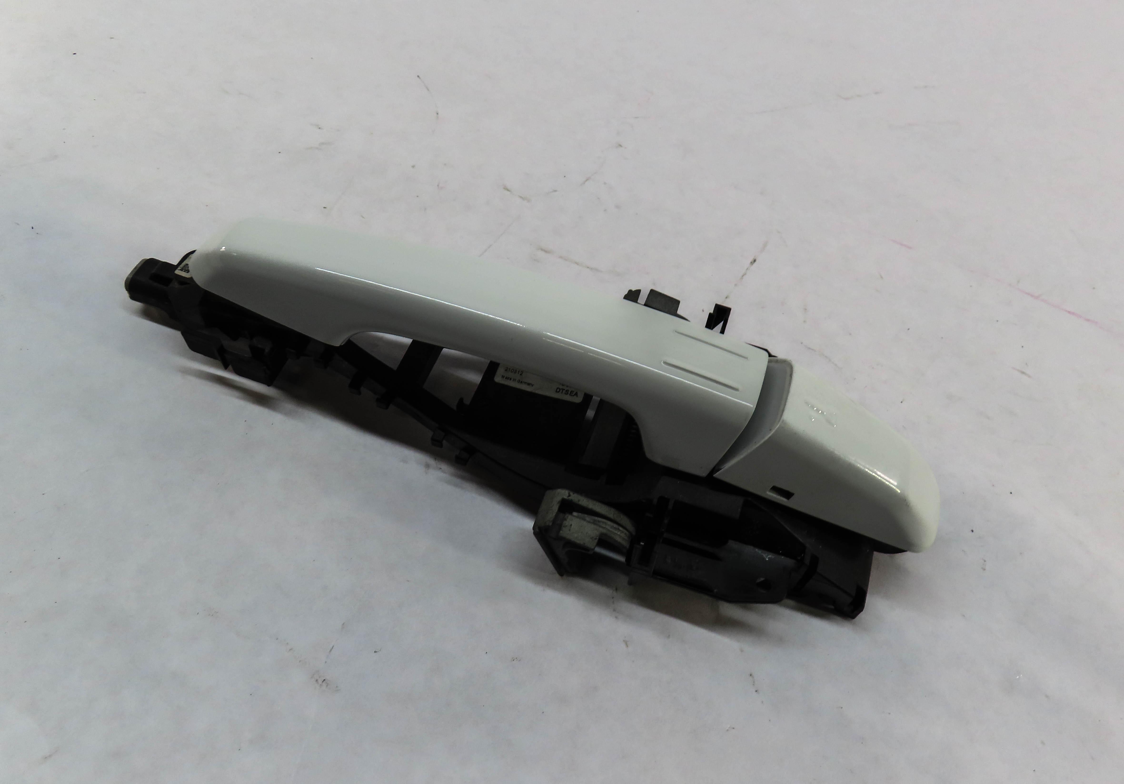 12-17 RANGE ROVER SPORT EVOQUE (L405 L494 L538) DRIVER PASSIVE DOOR HANDLE WHITE — exact item pictured