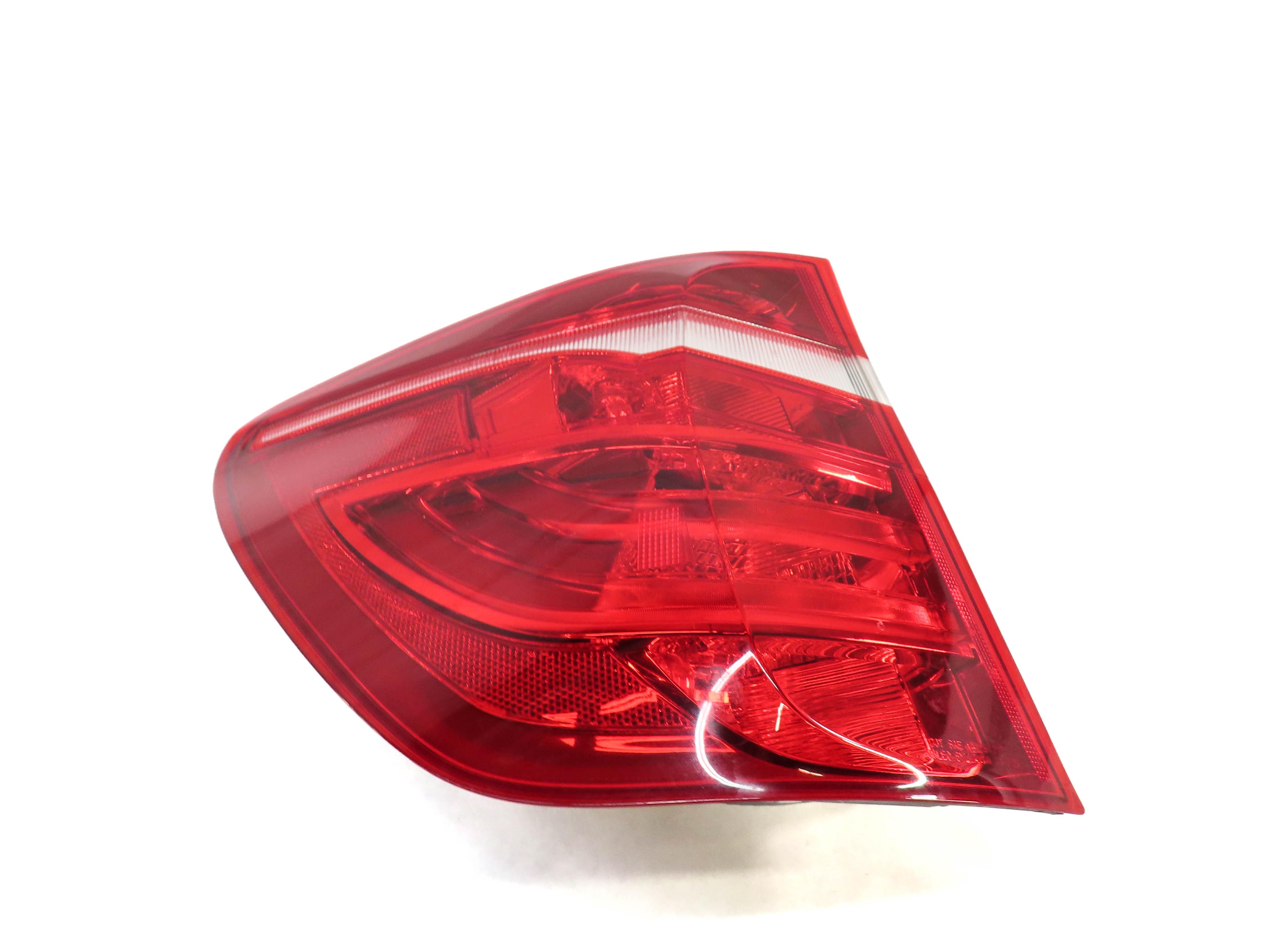 11-17 BMW X3 F25 LEFT DRIVER REAR OUTER INCANDESCENT TAILLIGHT BRAKE LAMP OPT522 — exact item pictured