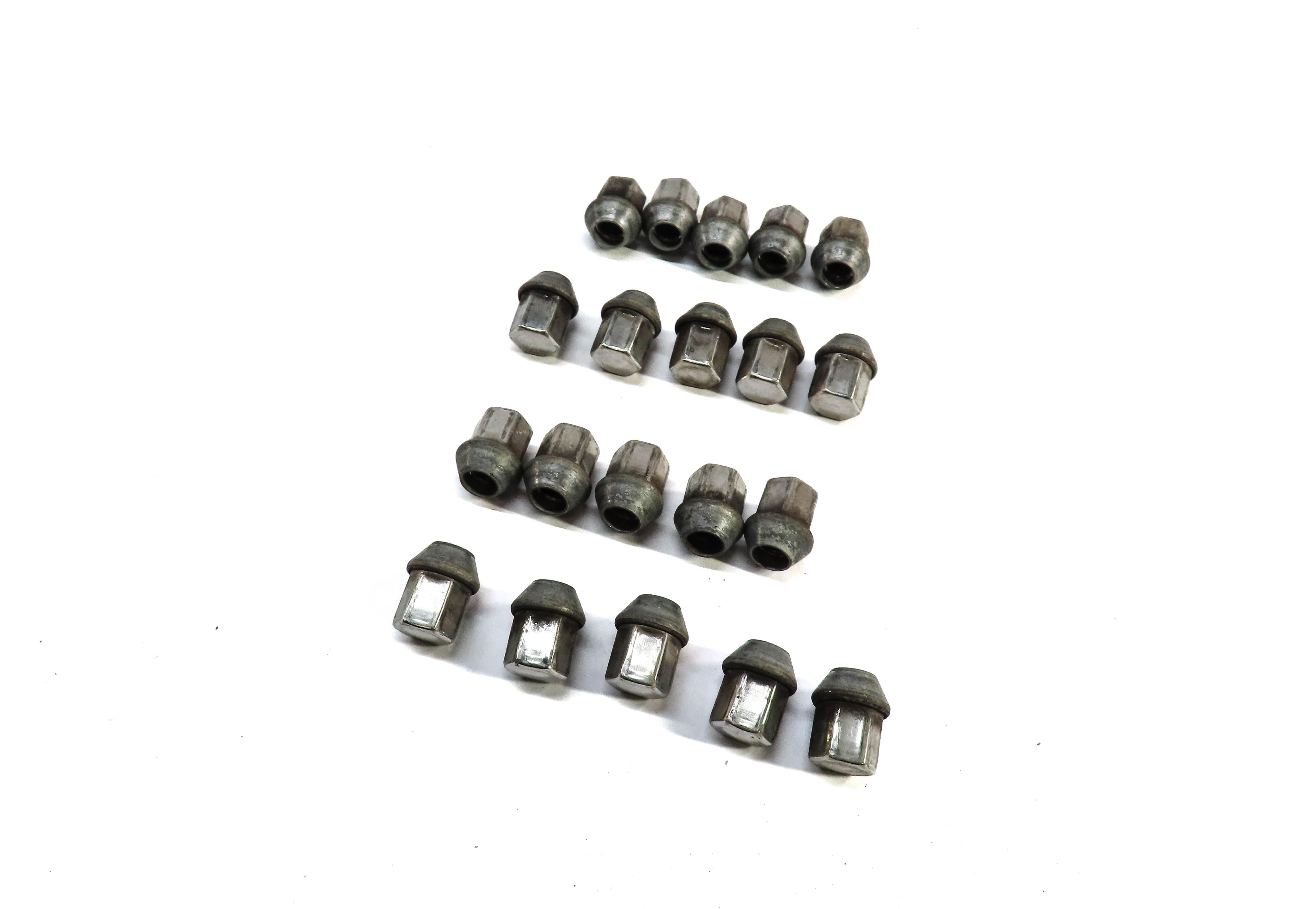 2008-2020 LAND ROVER LR2 DISCOVERY SPORT RANGE ROVER EVOQUE VALAR LUG NUT SET/20 — exact item pictured