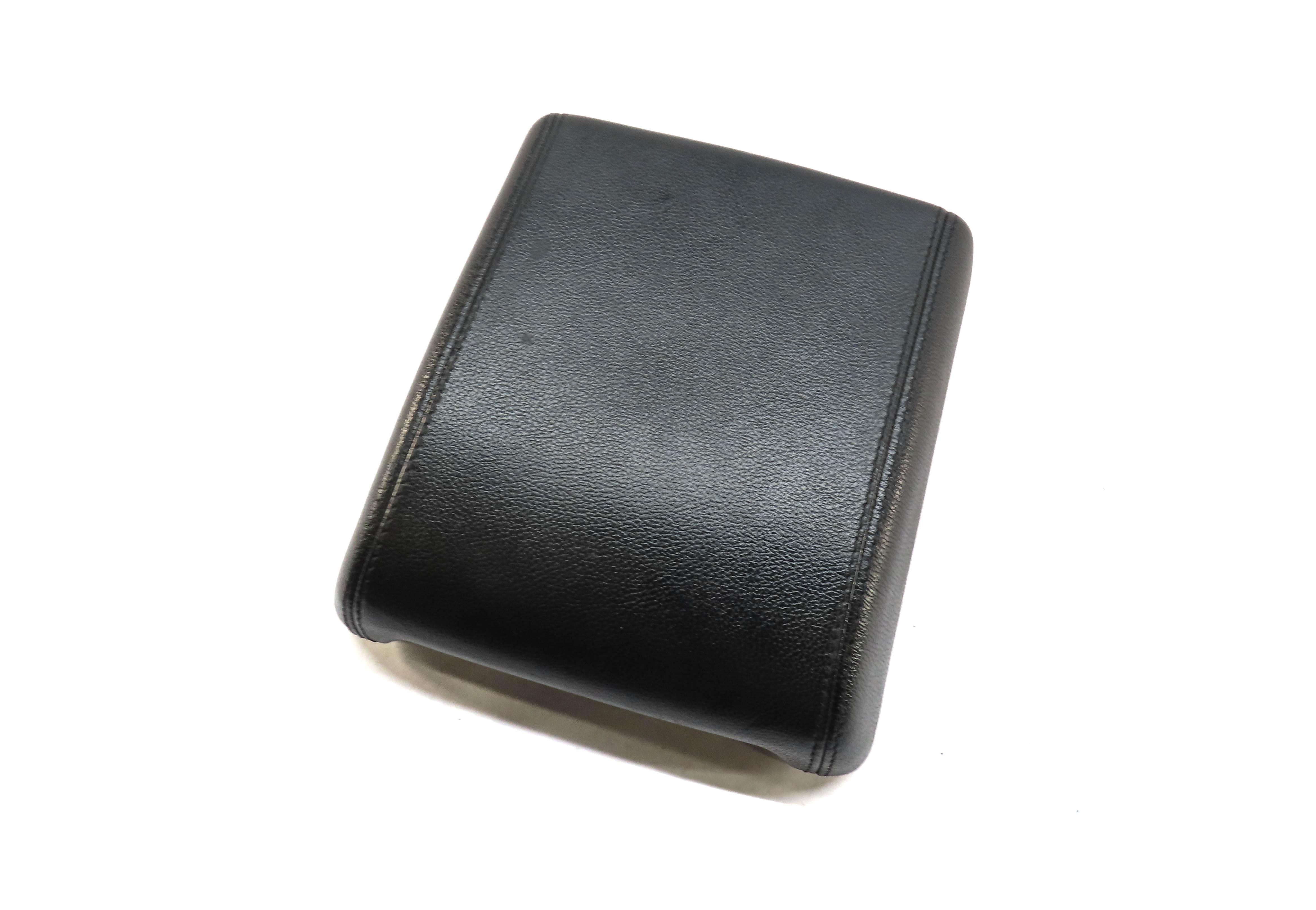 2012-2015 RANGE ROVER EVOQUE (L538) FRONT CENTER CONSOLE ARMREST LID (BLACK) — exact item pictured