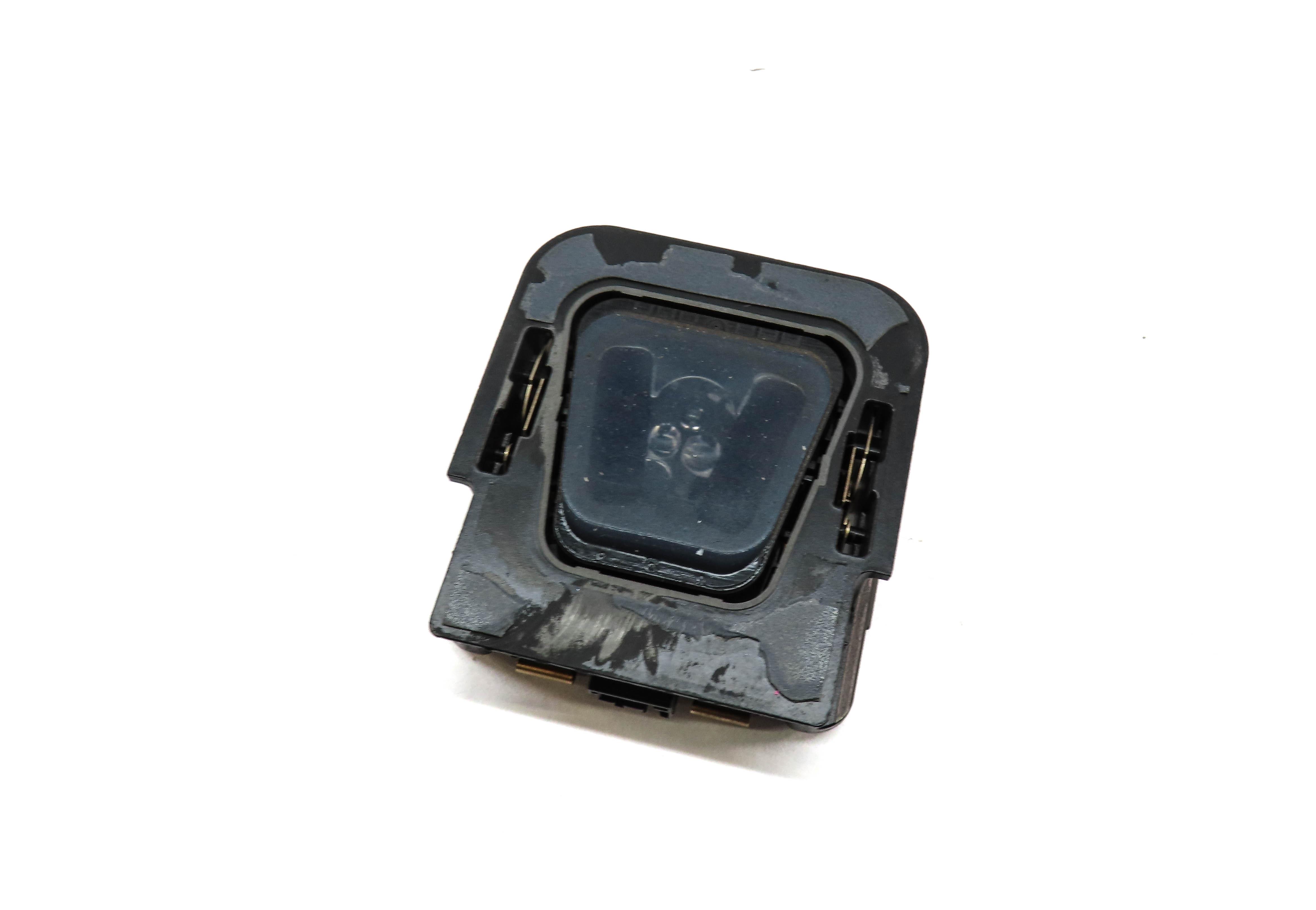2015 RANGE ROVER EVOQUE (L538) FRONT WINDSHIELD RAIN LIGHT SENSOR CPLA17D547AE — exact item pictured