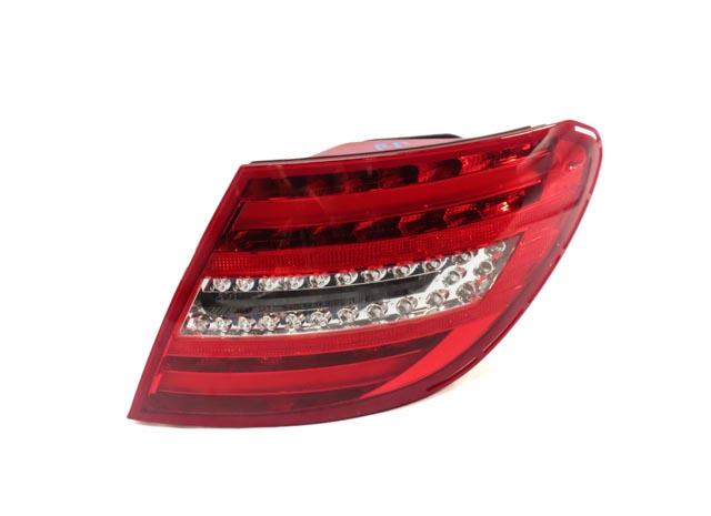 12-15 MERCEDES C250 C300 C350 (W204) RIGHT PASSENGER TAILLIGHT BRAKE LIGHT LAMP — exact item pictured