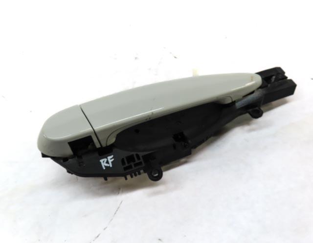 08-14 BMW X5 X5M X6 X6M (E70 E71) RIGHT FRONT COMFORT ACCESS DOOR HANDLE (WHITE) — exact item pictured