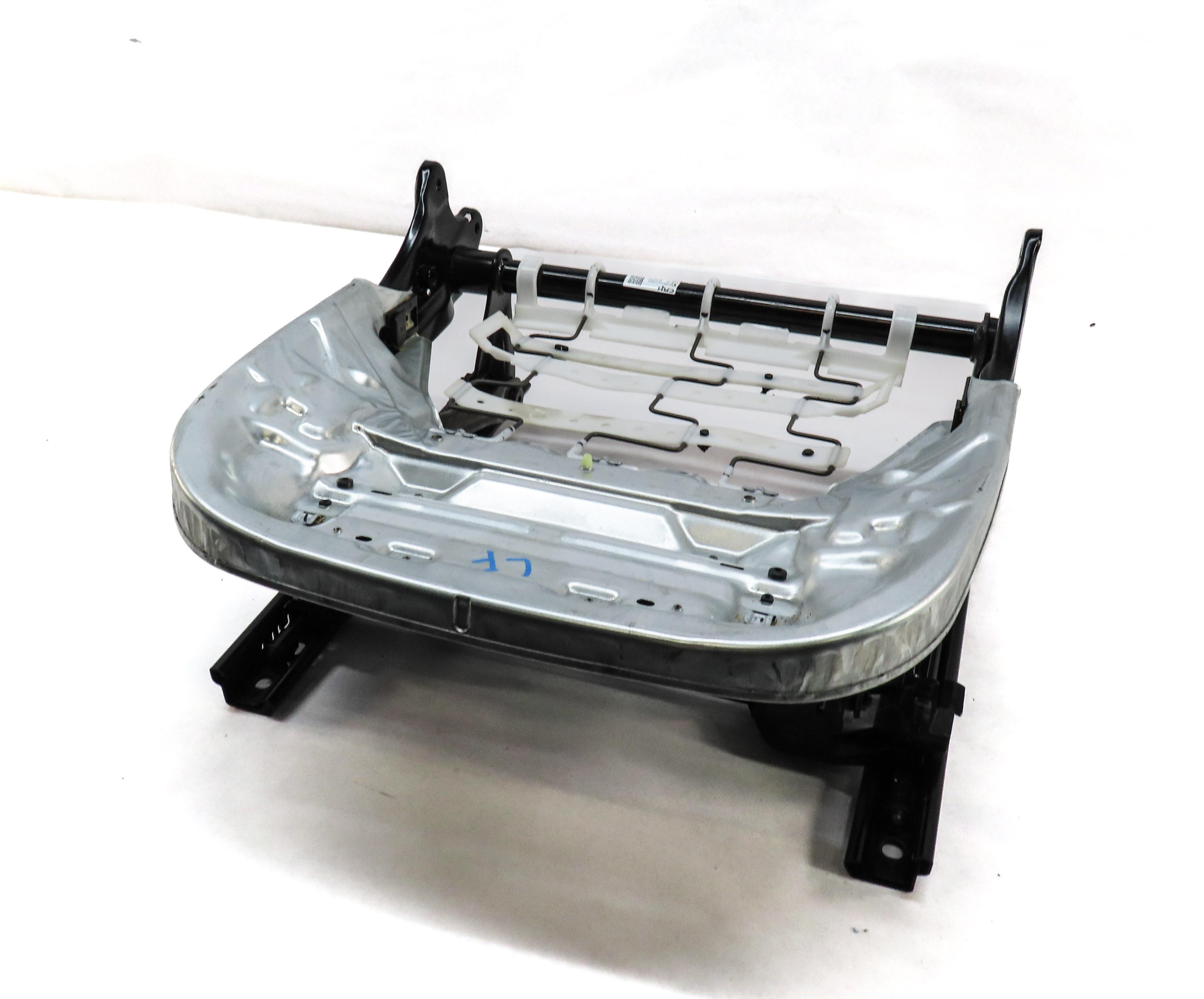 14-19 MERCEDES CLA45 CLA250 (C117) FRONT LEFT DRIVER MEMORY SEAT TRACK w/ MOTORS — exact item pictured