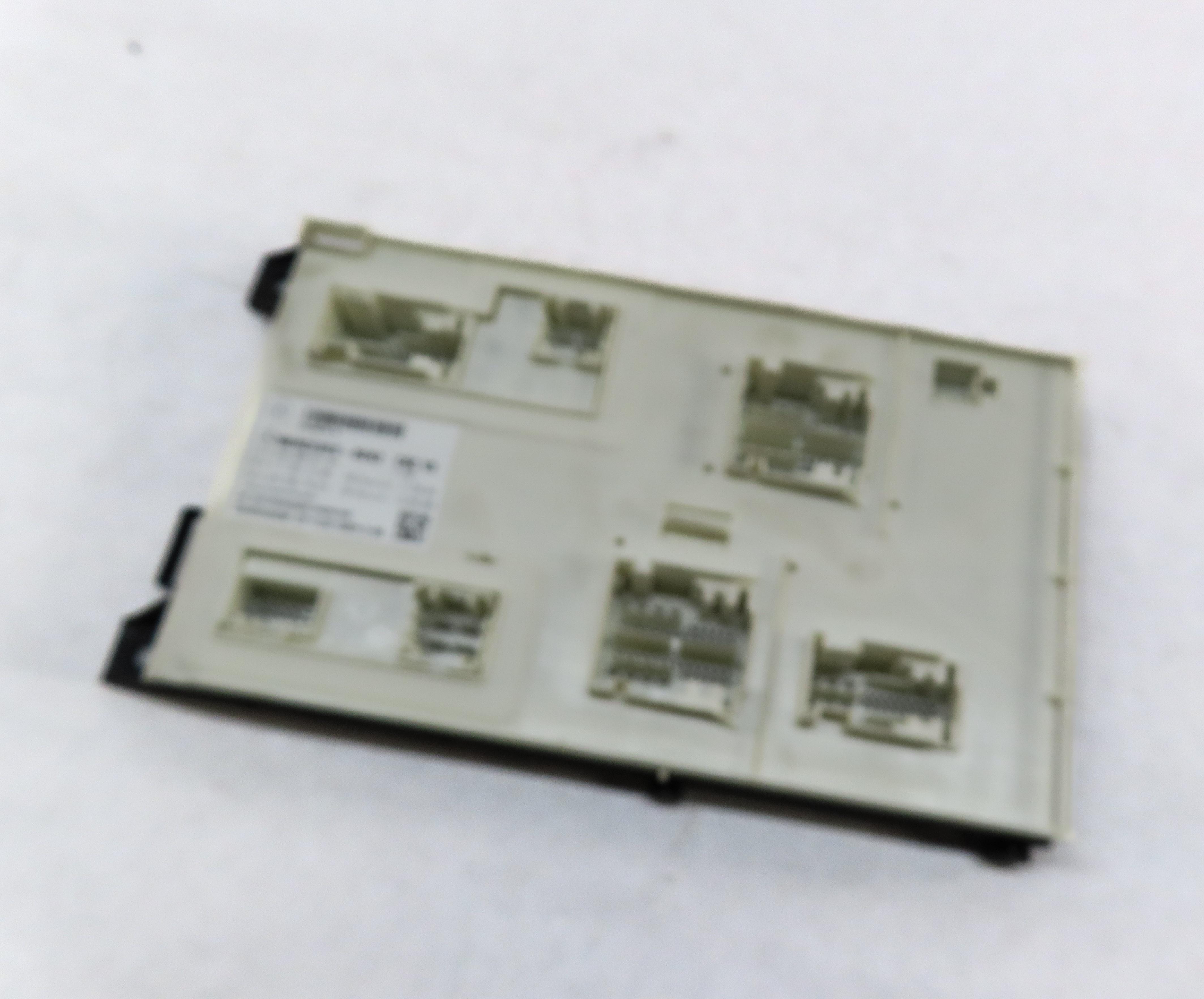2014 MERCEDES CLA250 (C117 W117) FRONT SIGNAL ACQUISITION CONTROL MODULE SAM — exact item pictured