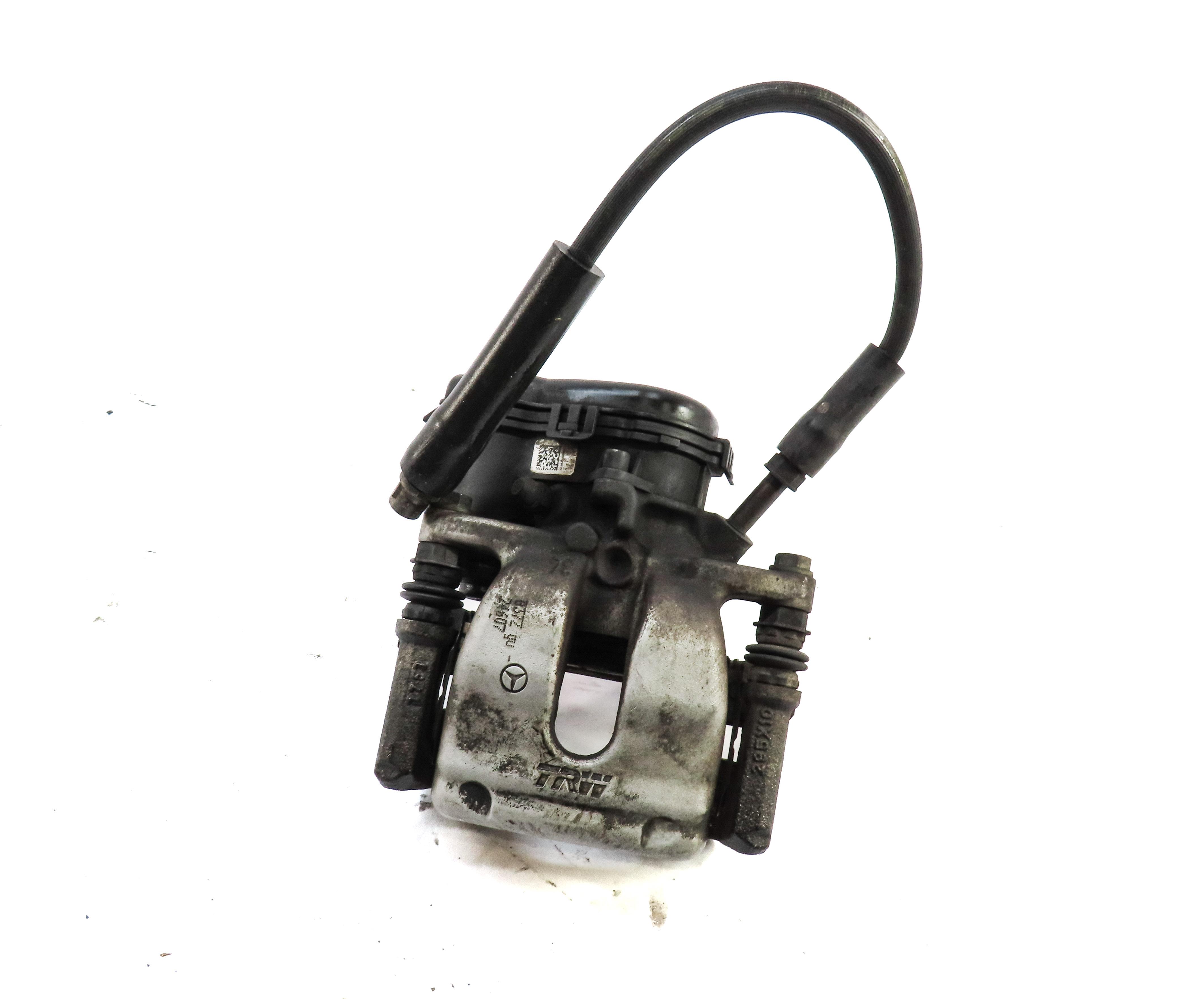 2014-2019 MERCEDES CLA250 (C117) FWD SPORT REAR LEFT BRAKE CALIPER w/ ACTUATOR — exact item pictured