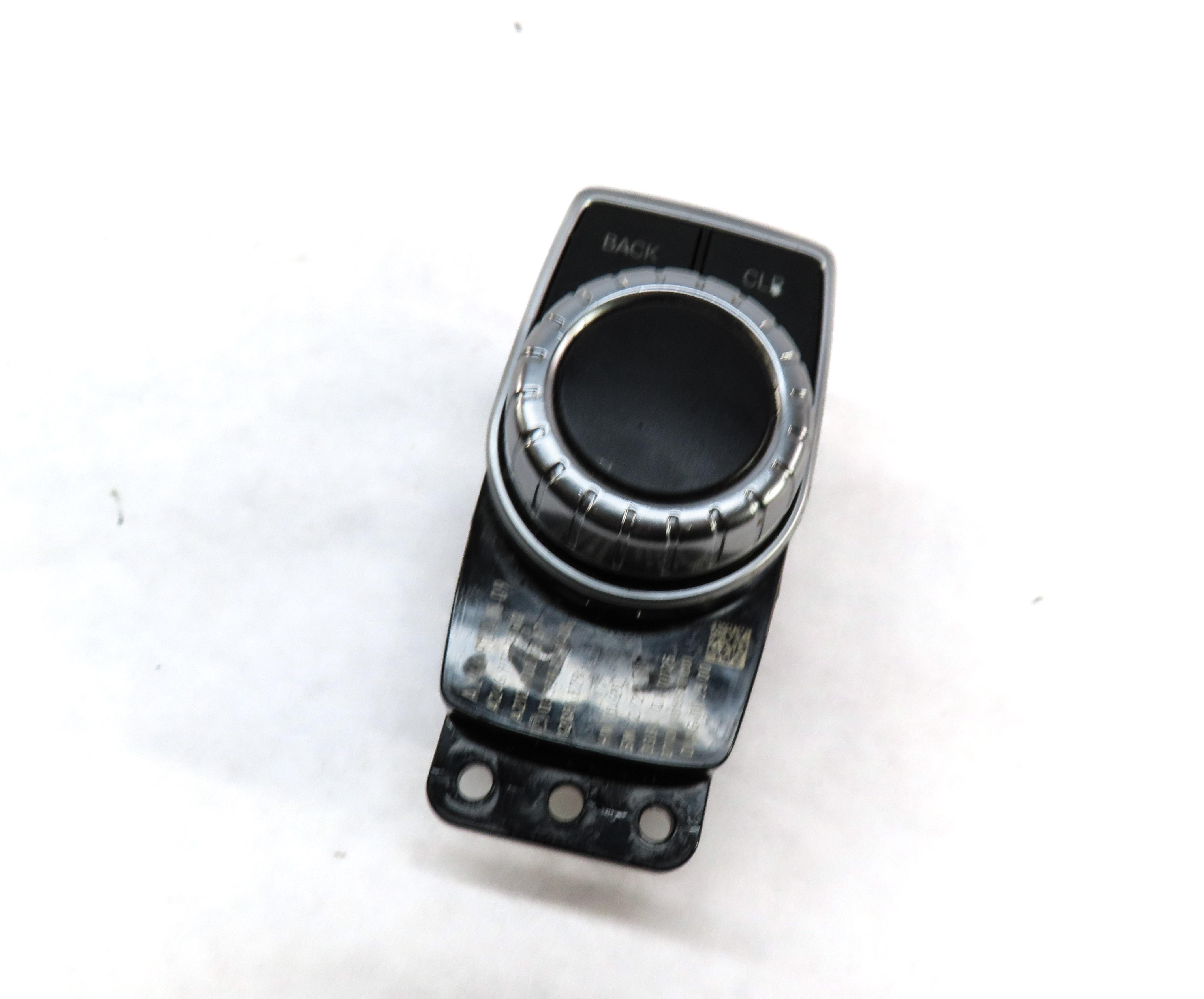 14-17 MERCEDES B250 CLA45 CLA250 GLA45 (C117 X156 W246) RADIO NAVIGATION SWITCH — exact item pictured
